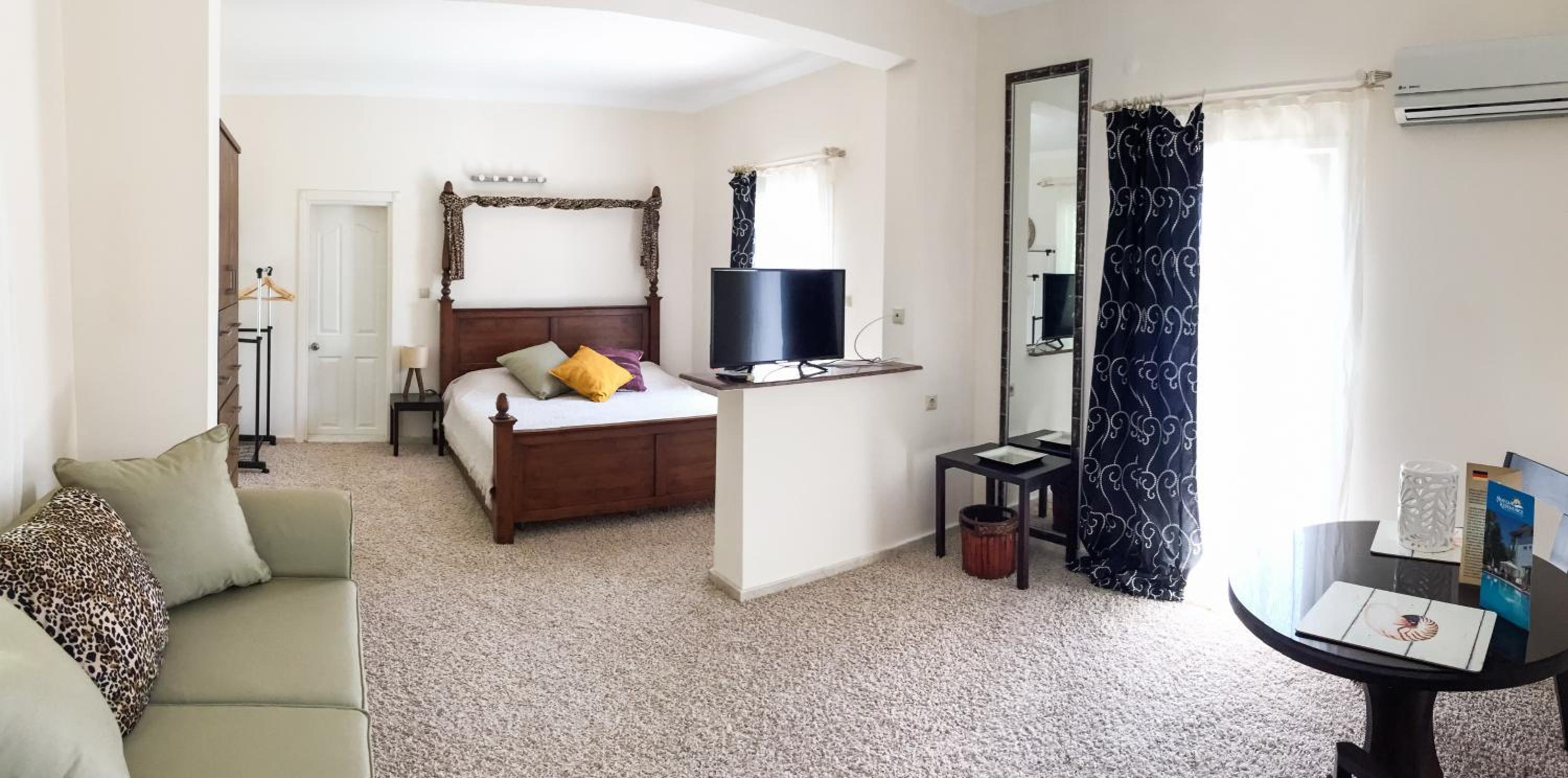 Two-Bedroom Apartment photo 2