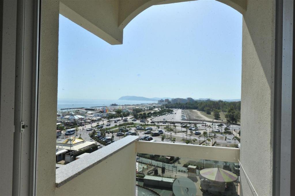 Double Room with Balcony - Photo 4