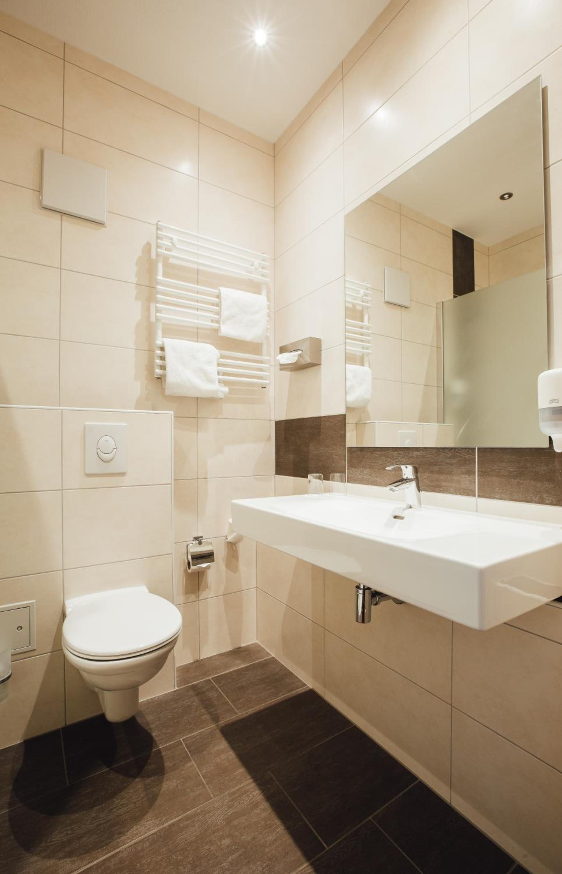 Business Double Room - Photo 3