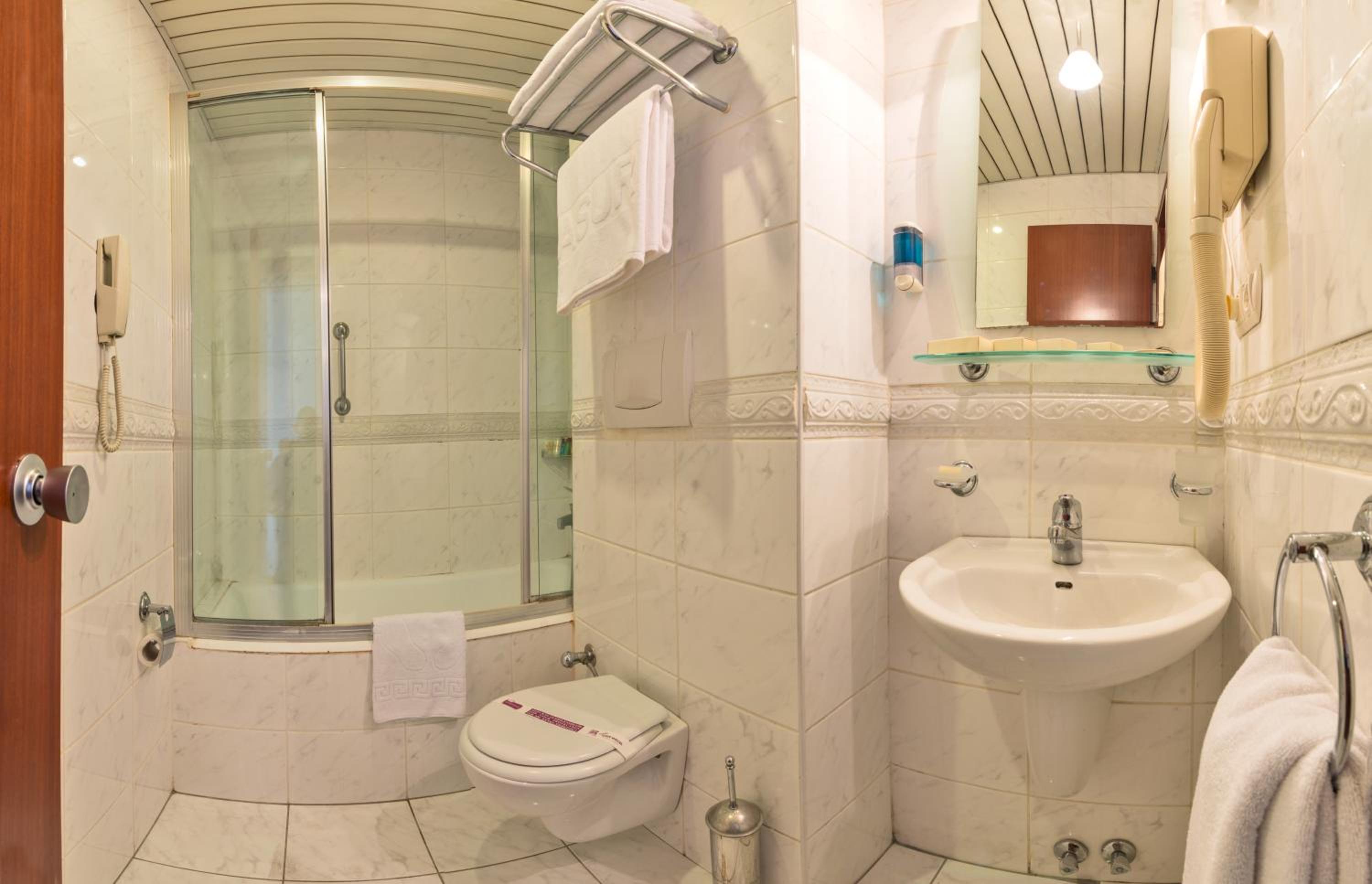 Deluxe Double Room photo 3