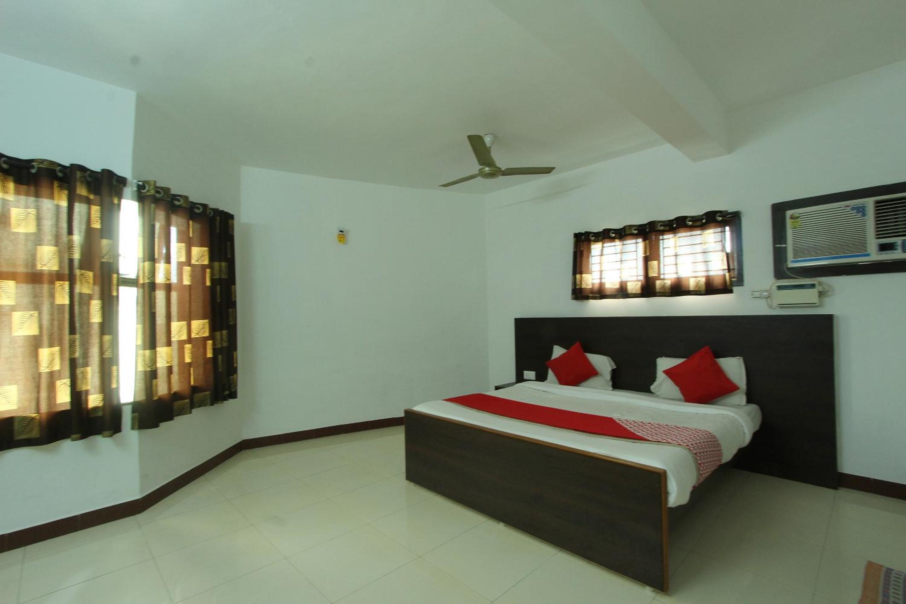 Standard Triple Room - Photo 9