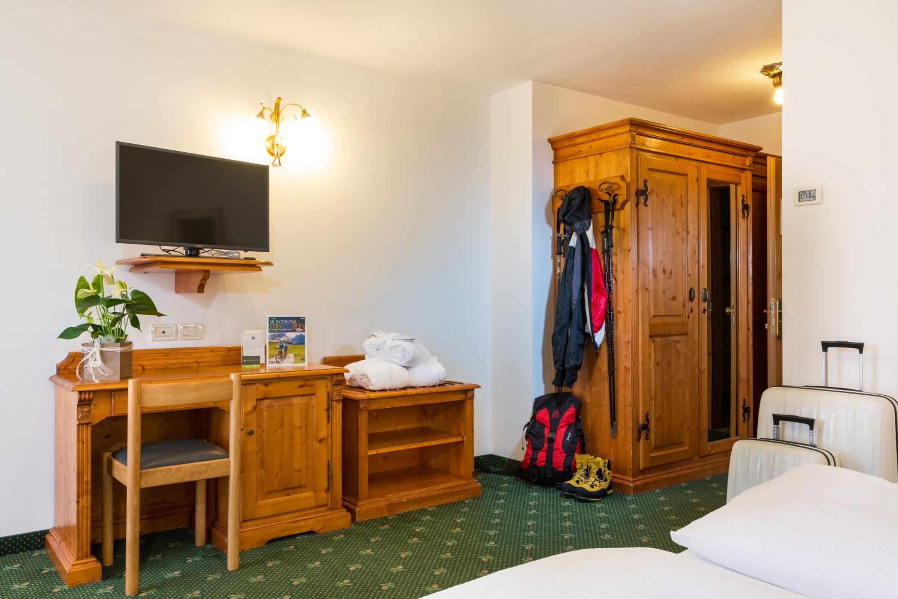 Standard Triple Room - Photo 1