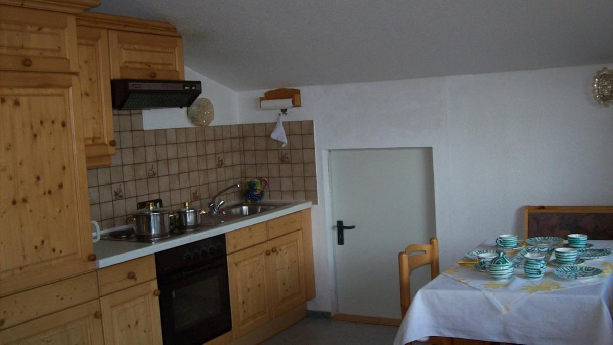 One-Bedroom Apartment with Balcony photo 3