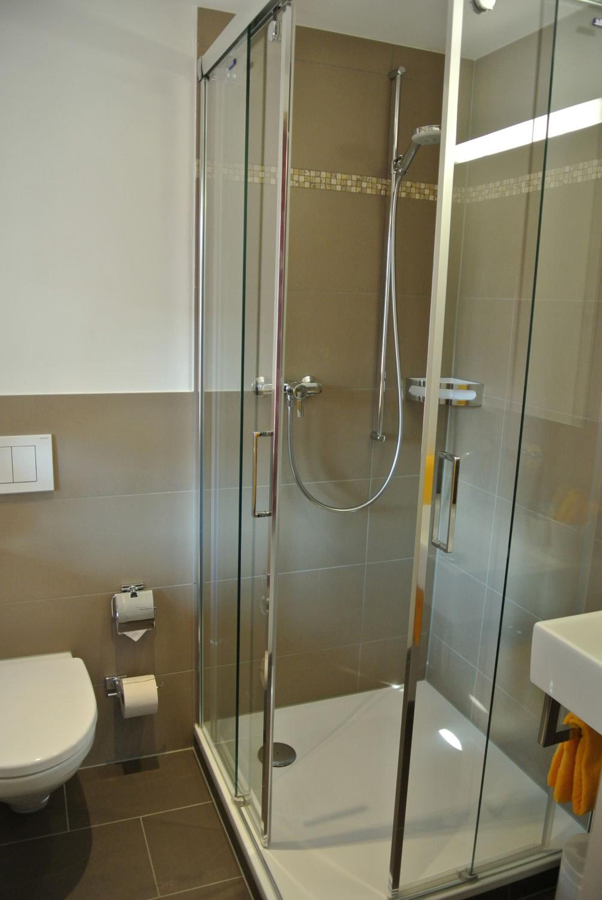 Classic Double or Twin Room with Balcony photo 2