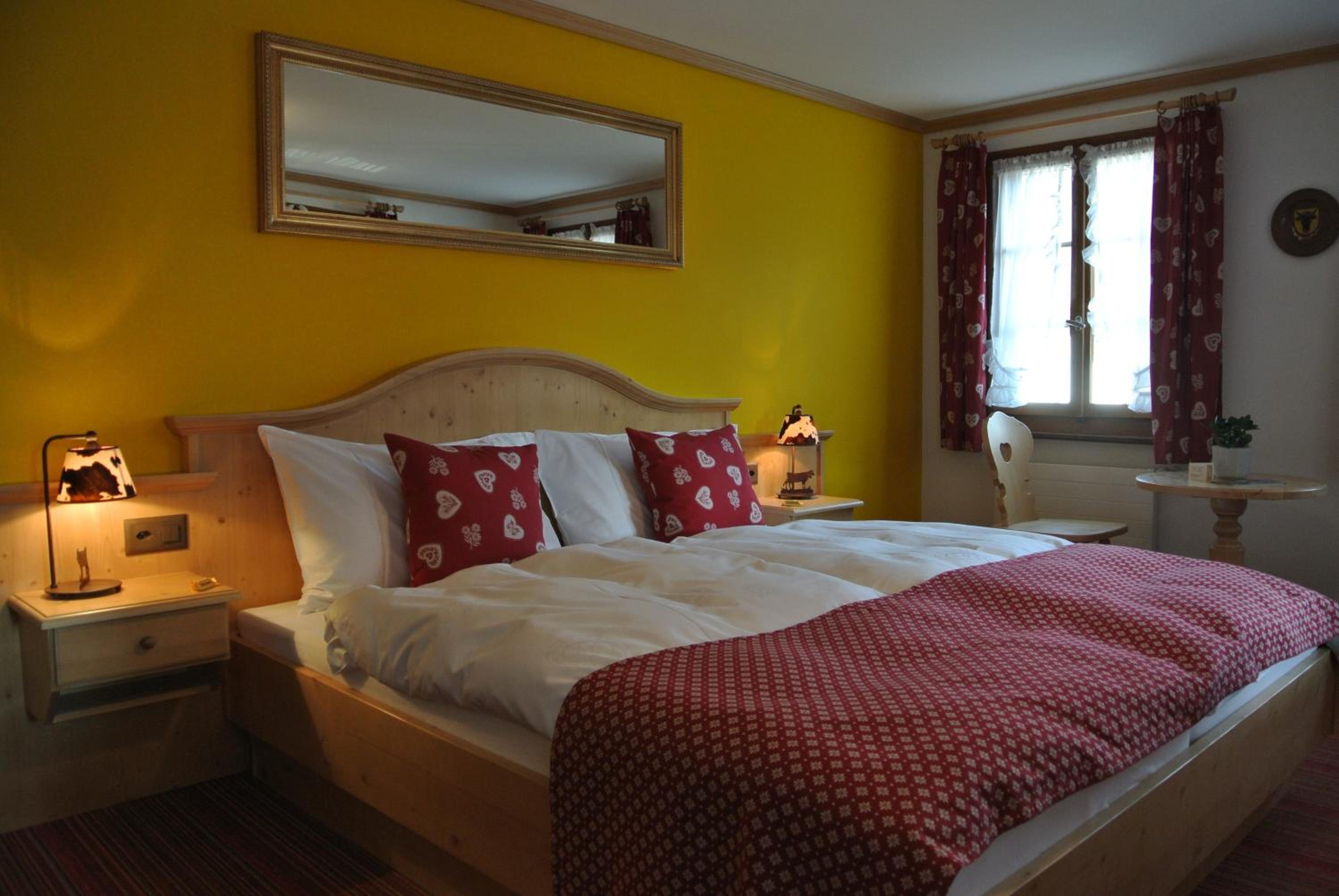 Standard Double or Twin Room photo 1