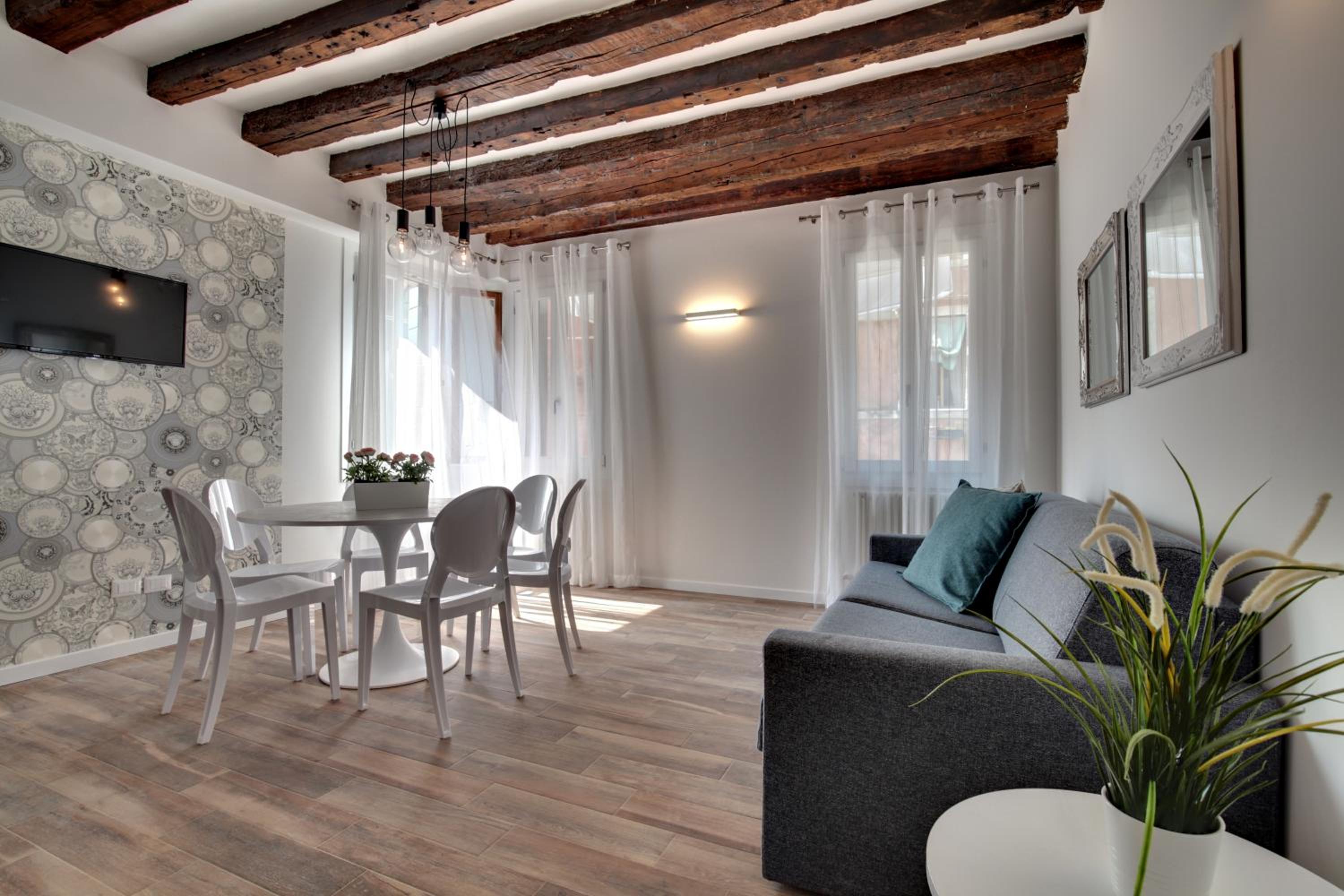 Apartment with Canal View photo 1