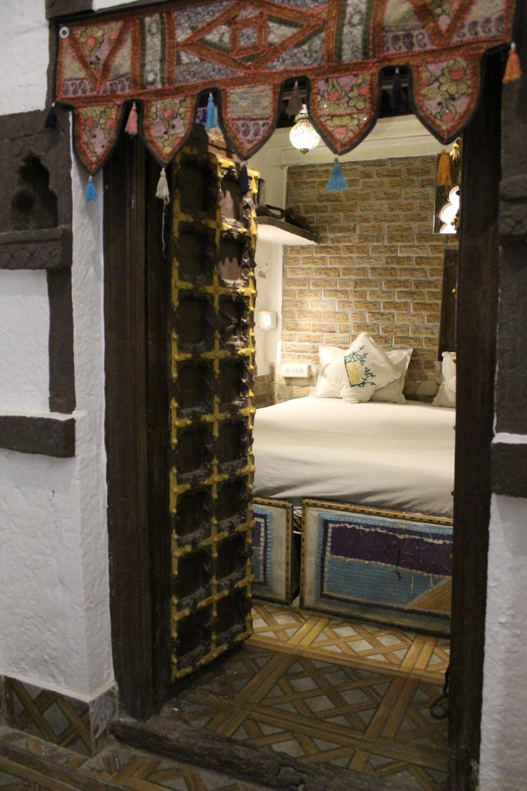 Single Room with Bathroom photo 3