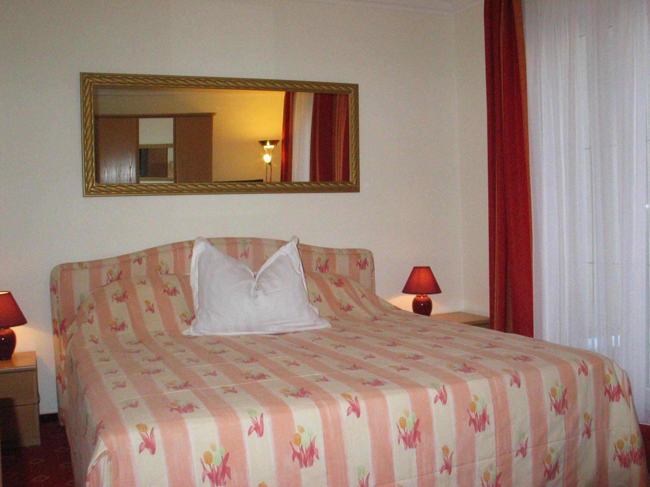 Single Room photo 2
