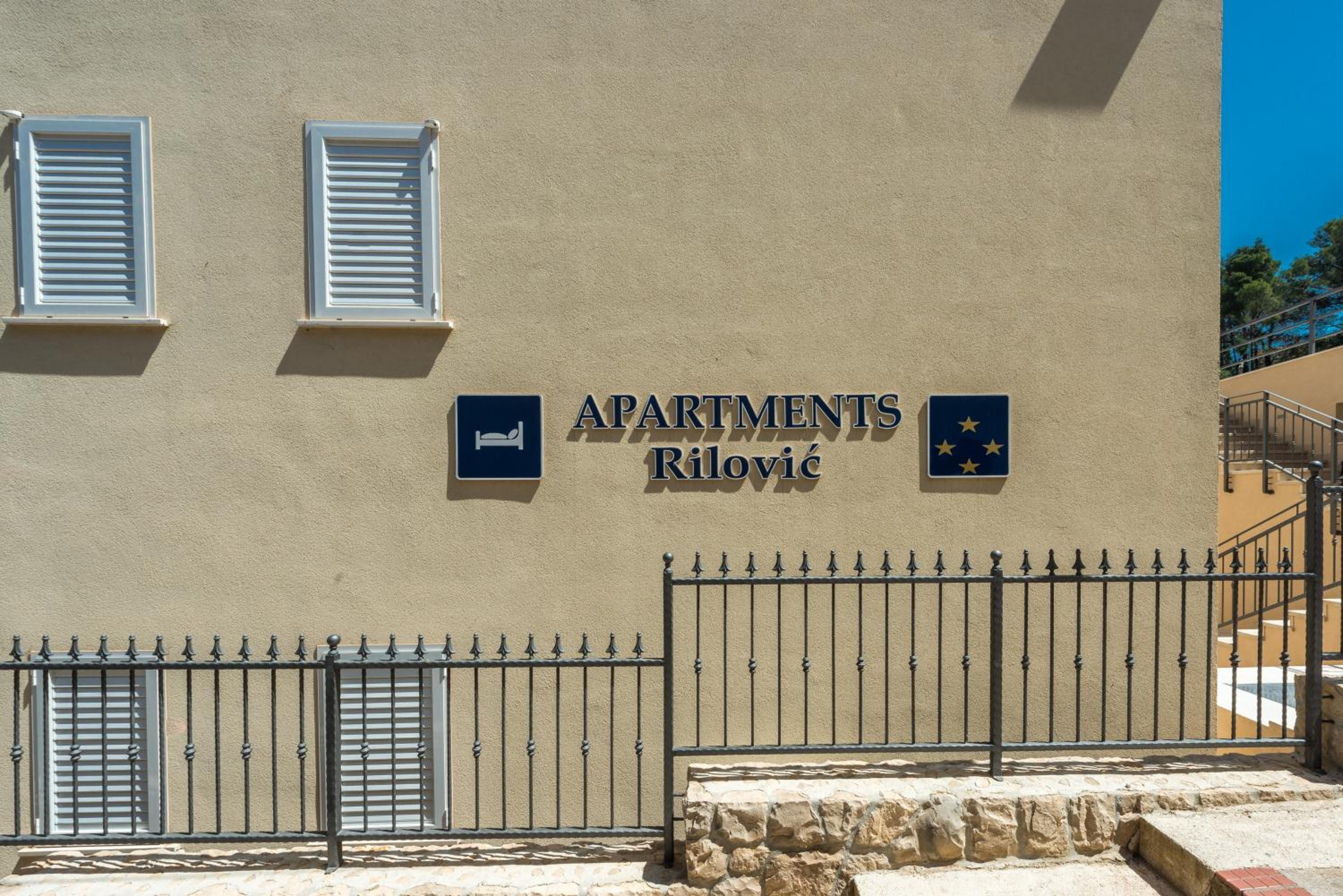 Apartment with Sea View photo 2