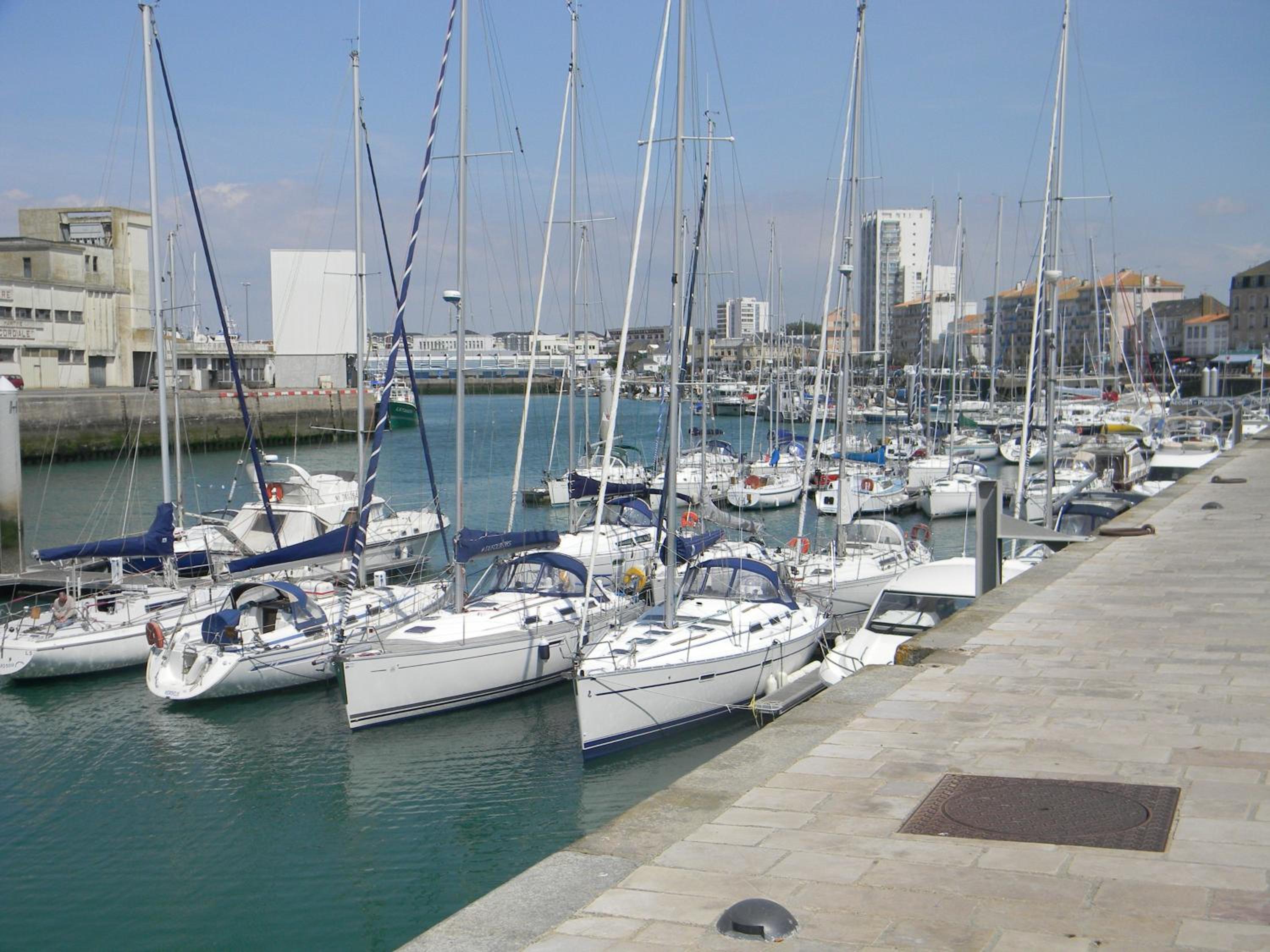 Double Room with Harbor View - Photo 5