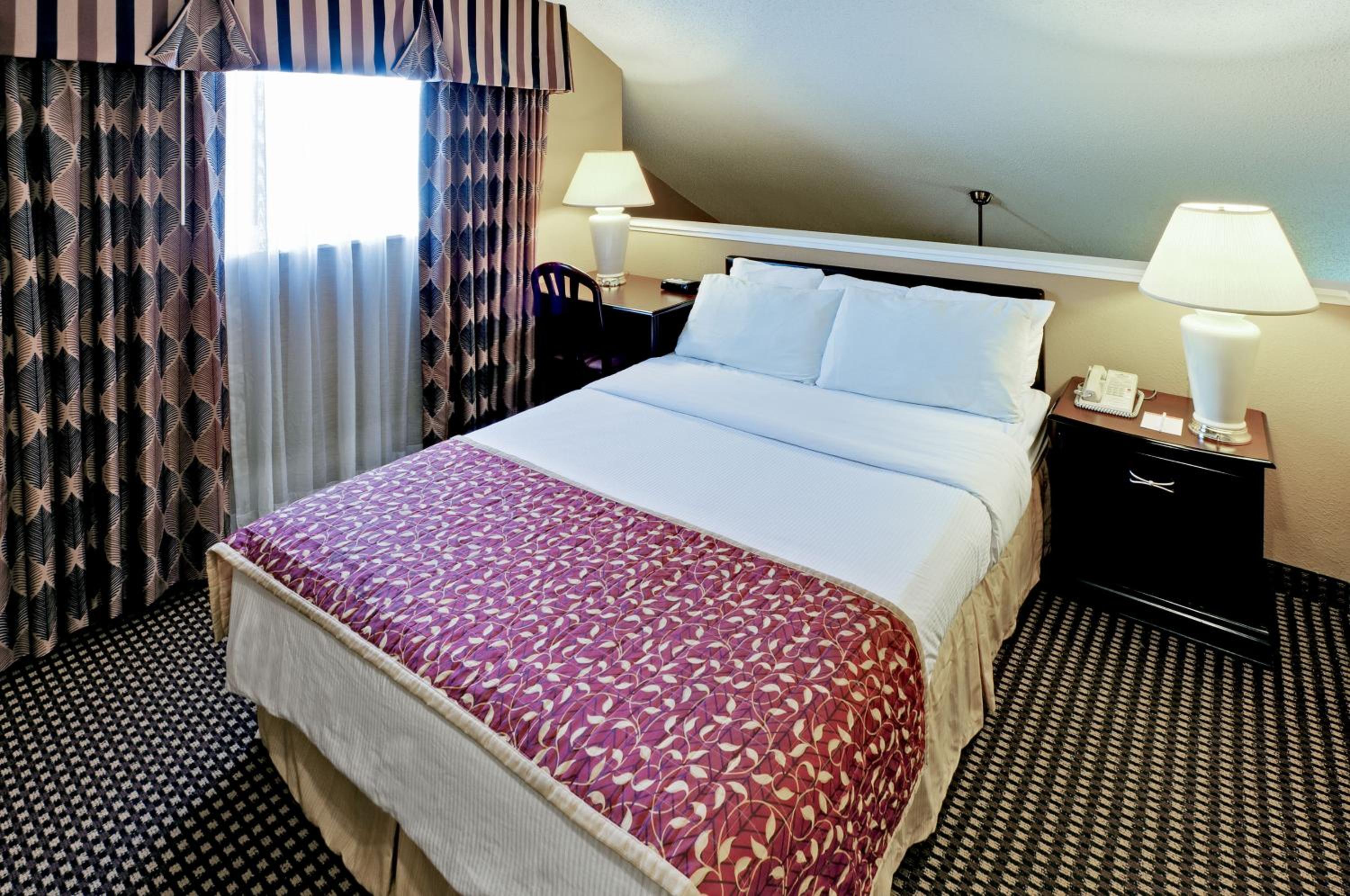 Two-Bedroom Loft Suite with 1 King Bed and 1 Queen Bed,  Non-Smoking - Photo 1