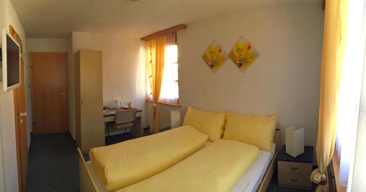 Twin Room with Mountain View (summer) photo 1