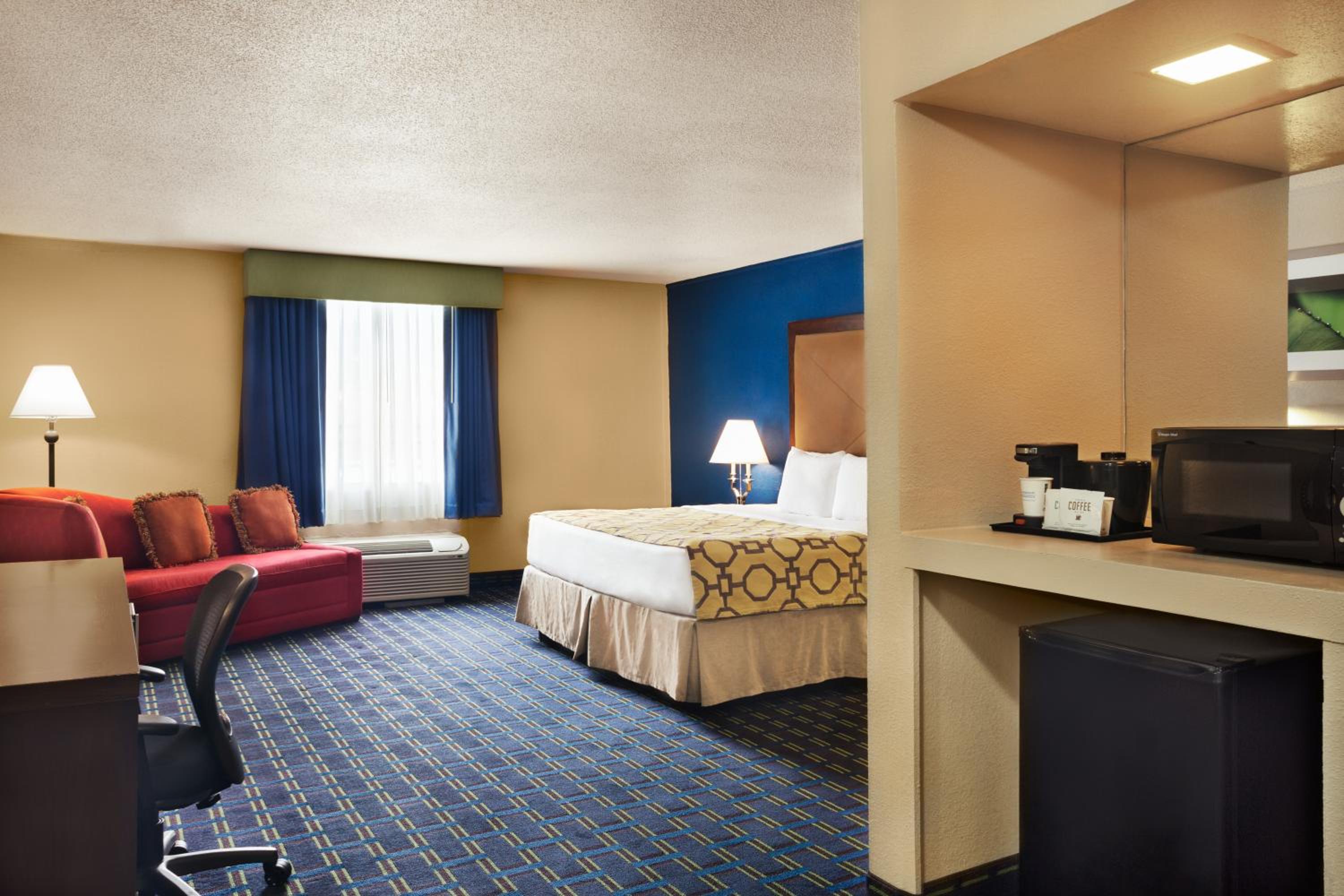 King Suite with Whirlpool - Non-smoking