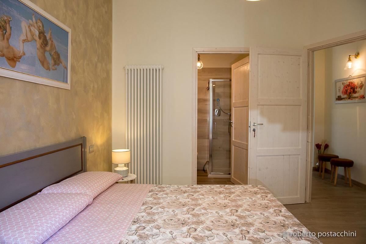 Deluxe Room - Photo 5