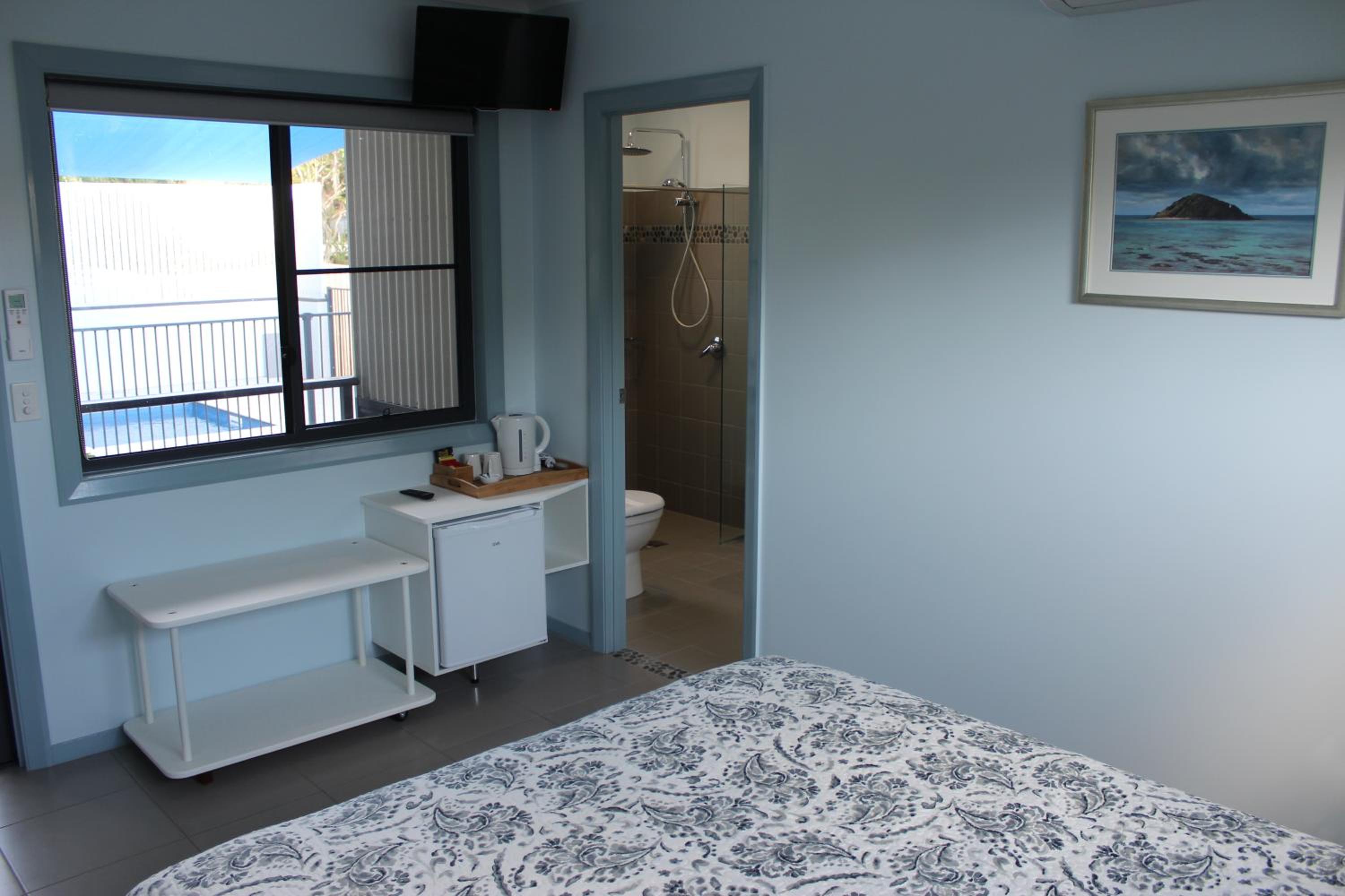 Queen Room with Balcony photo 3