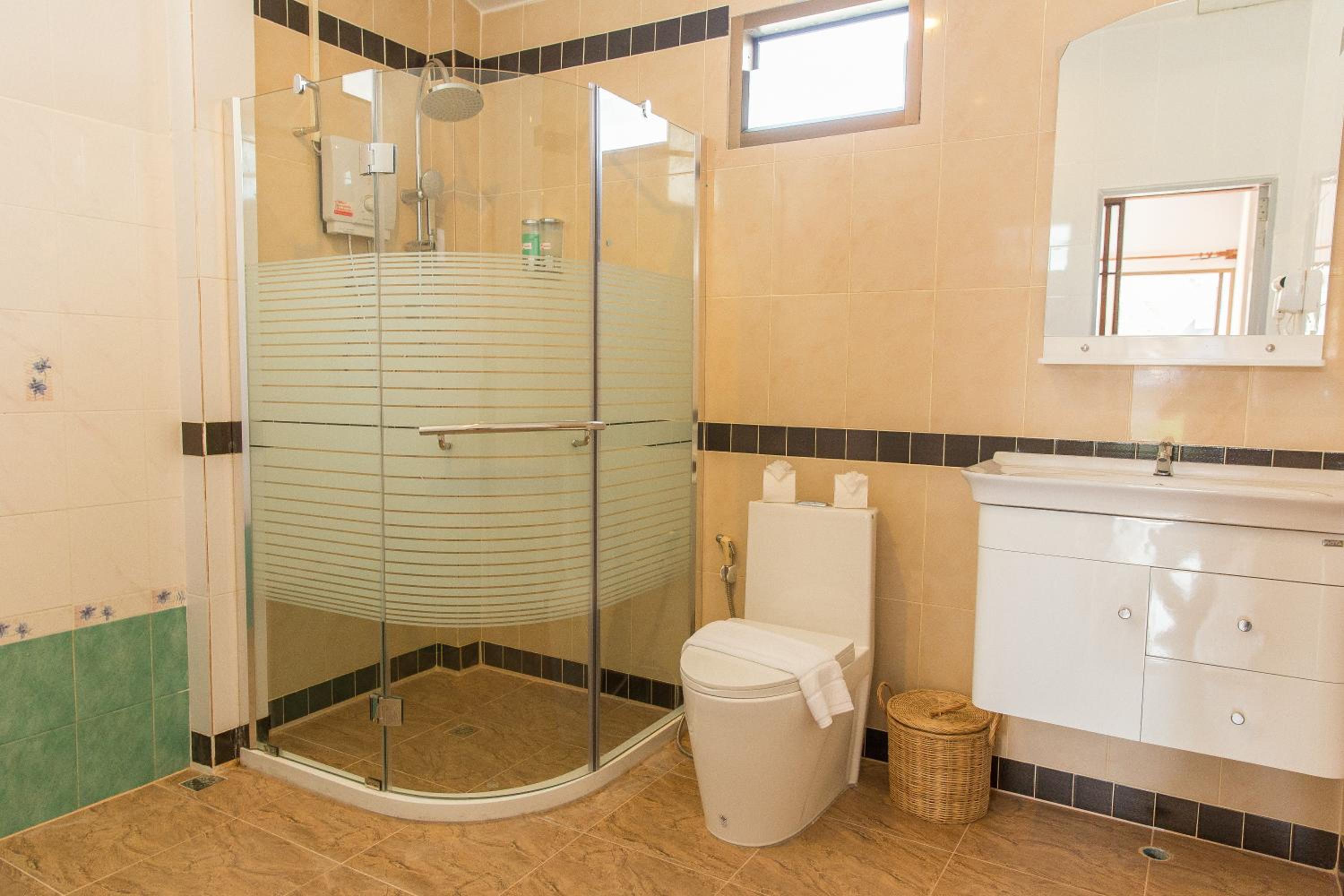 Family Suite - Photo 6