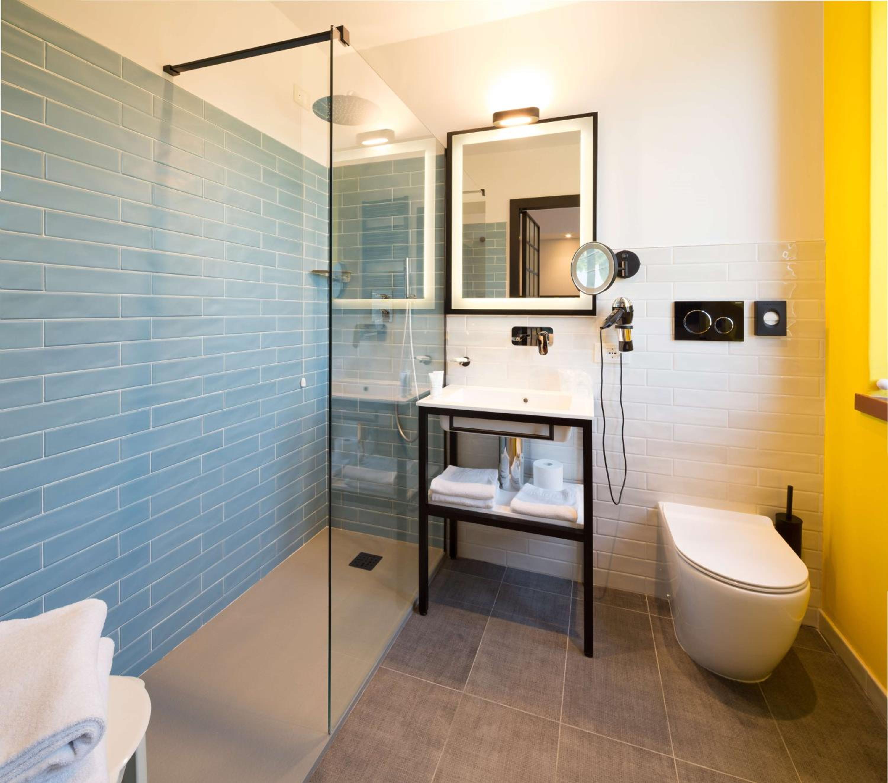 Deluxe Twin Room photo 2