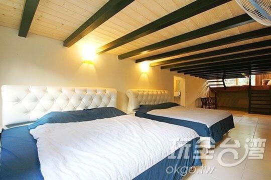 Villa photo 2
