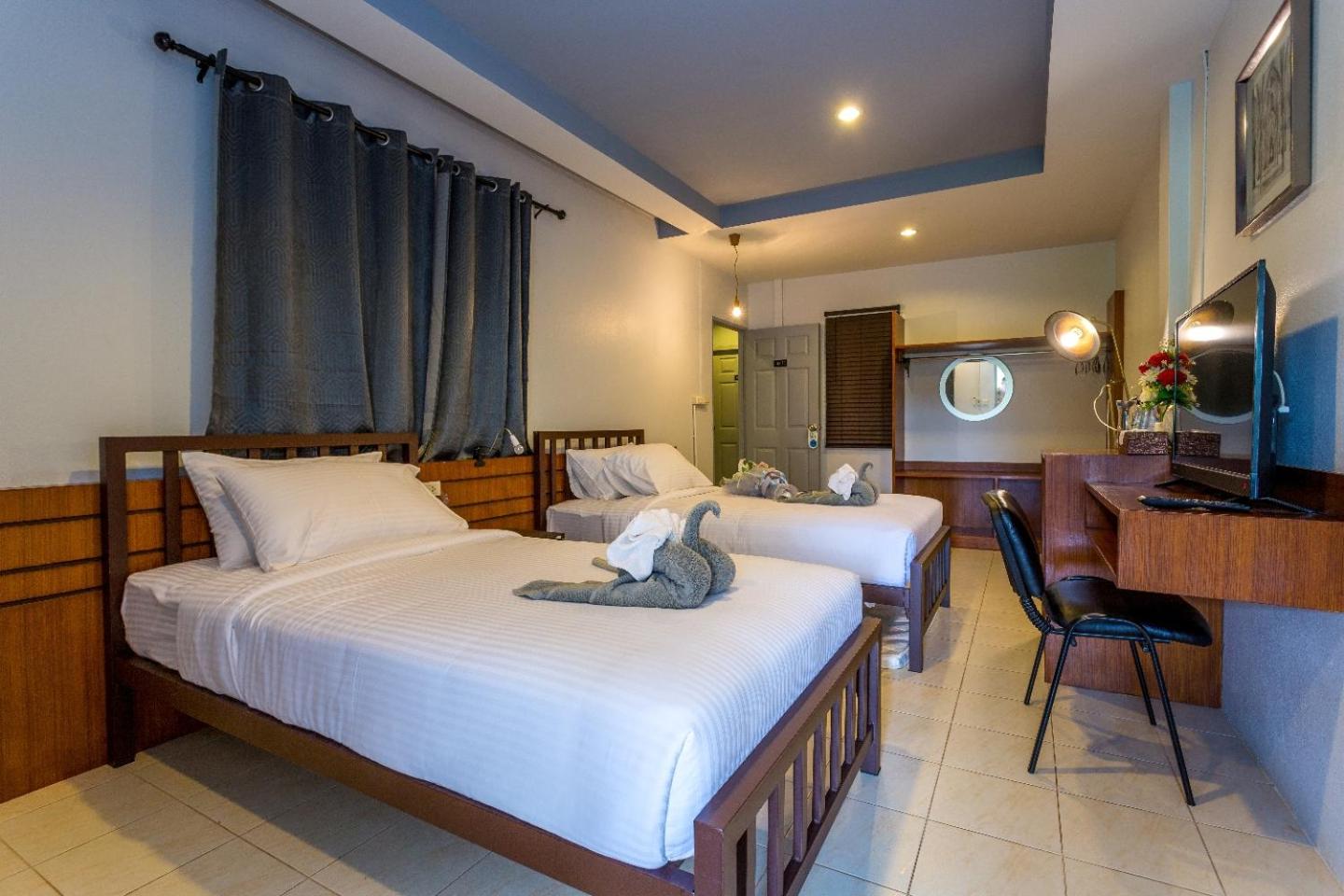 Twin Room with Balcony photo 2
