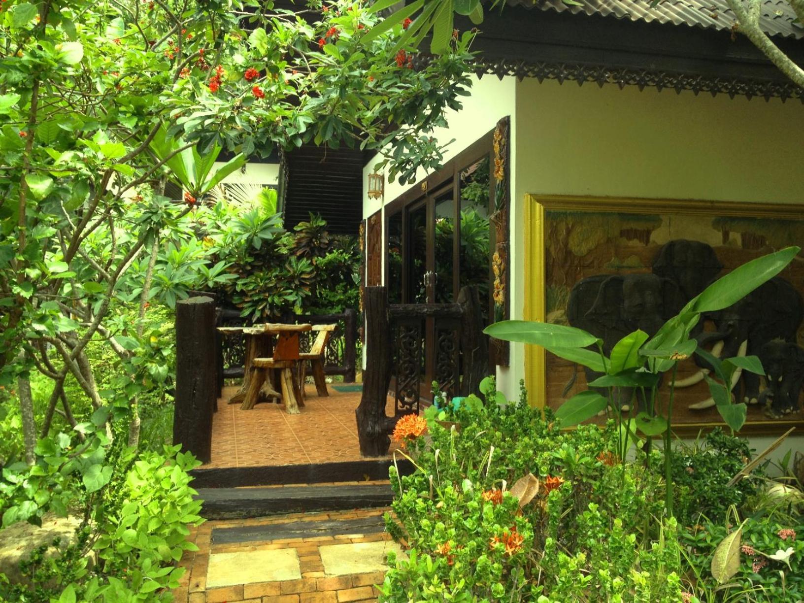 Quadruple Room with Garden View photo 3