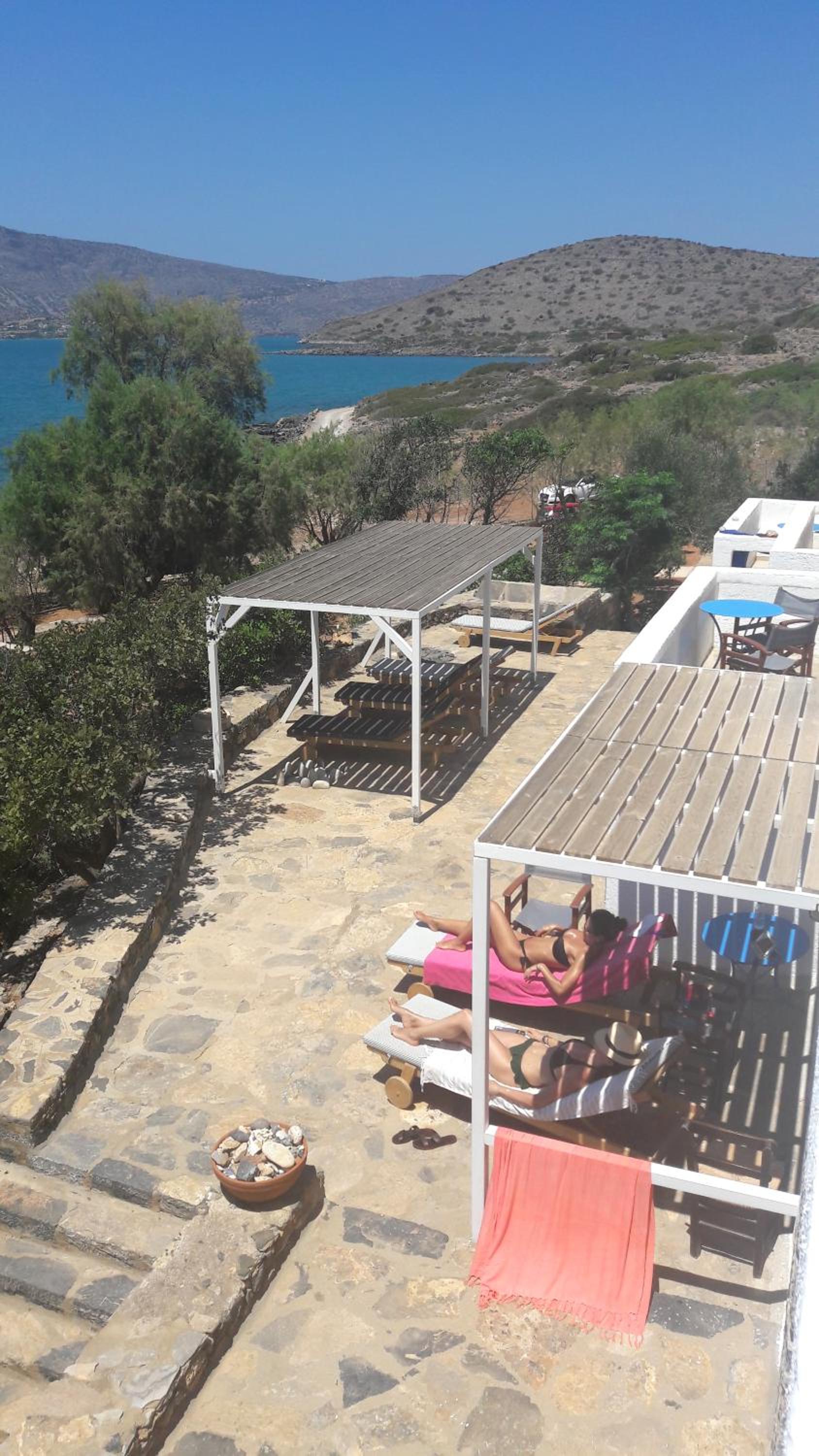 One Bedroom Apartment Ground Floor With Partial Sea View photo 3