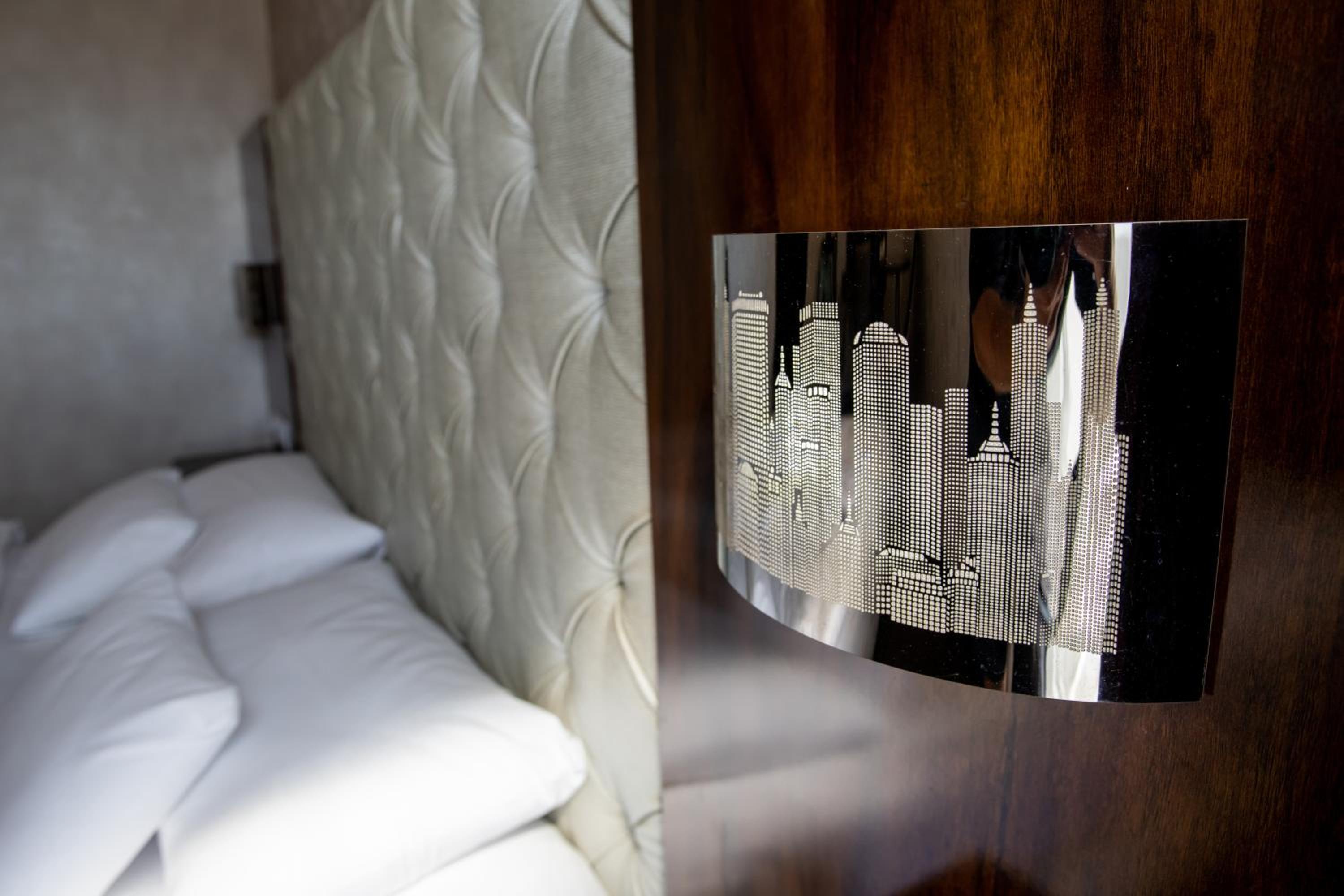 Superior Suite - Photo 4