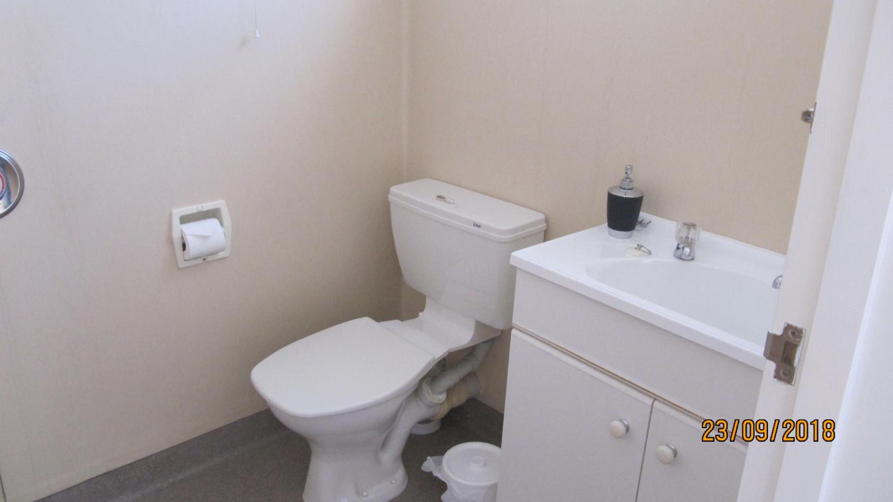 Budget Studio - Photo 5