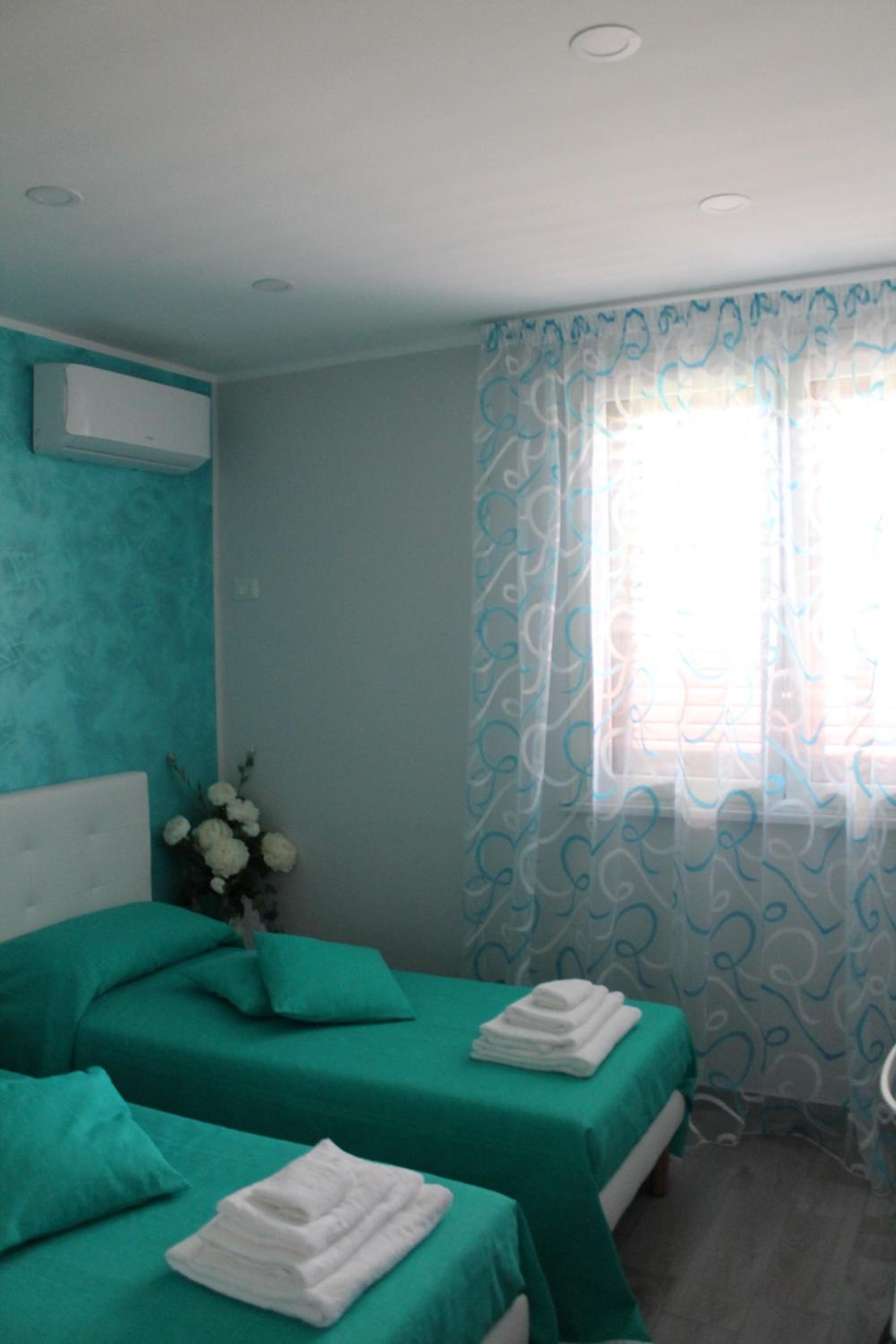 Large Twin Room