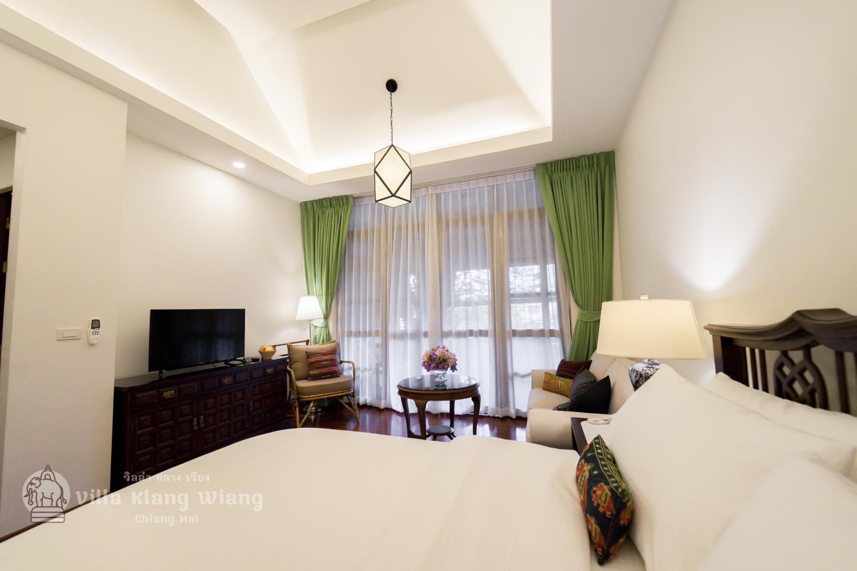 Superior King Room - Photo 1