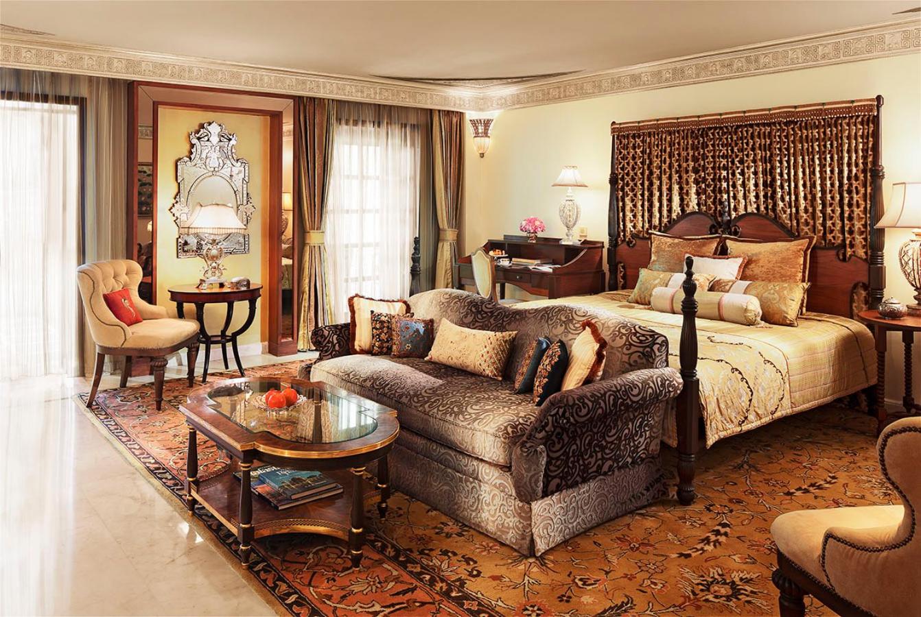 Palace Twin Room - Photo 2
