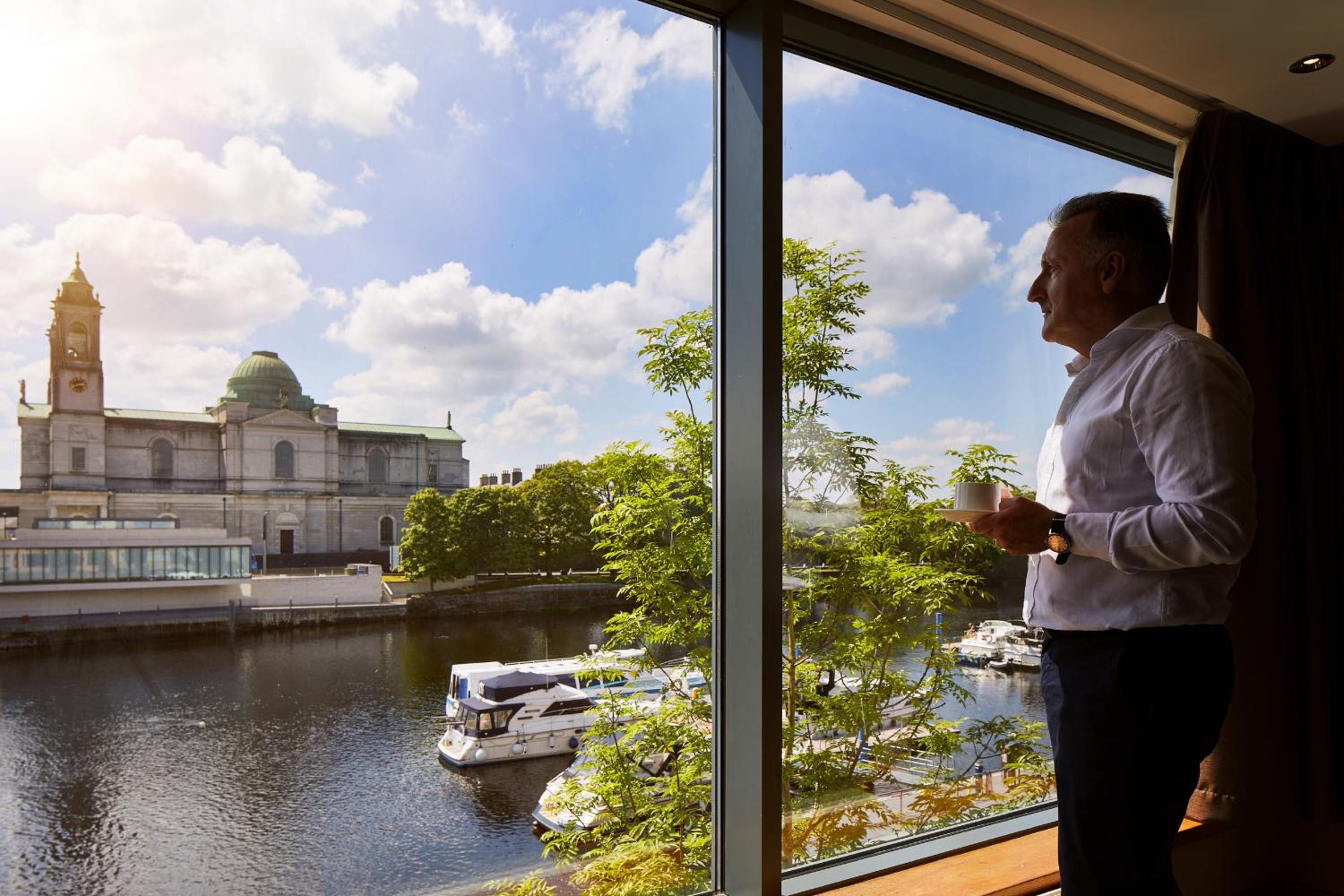Family Suite with River View - Photo 6
