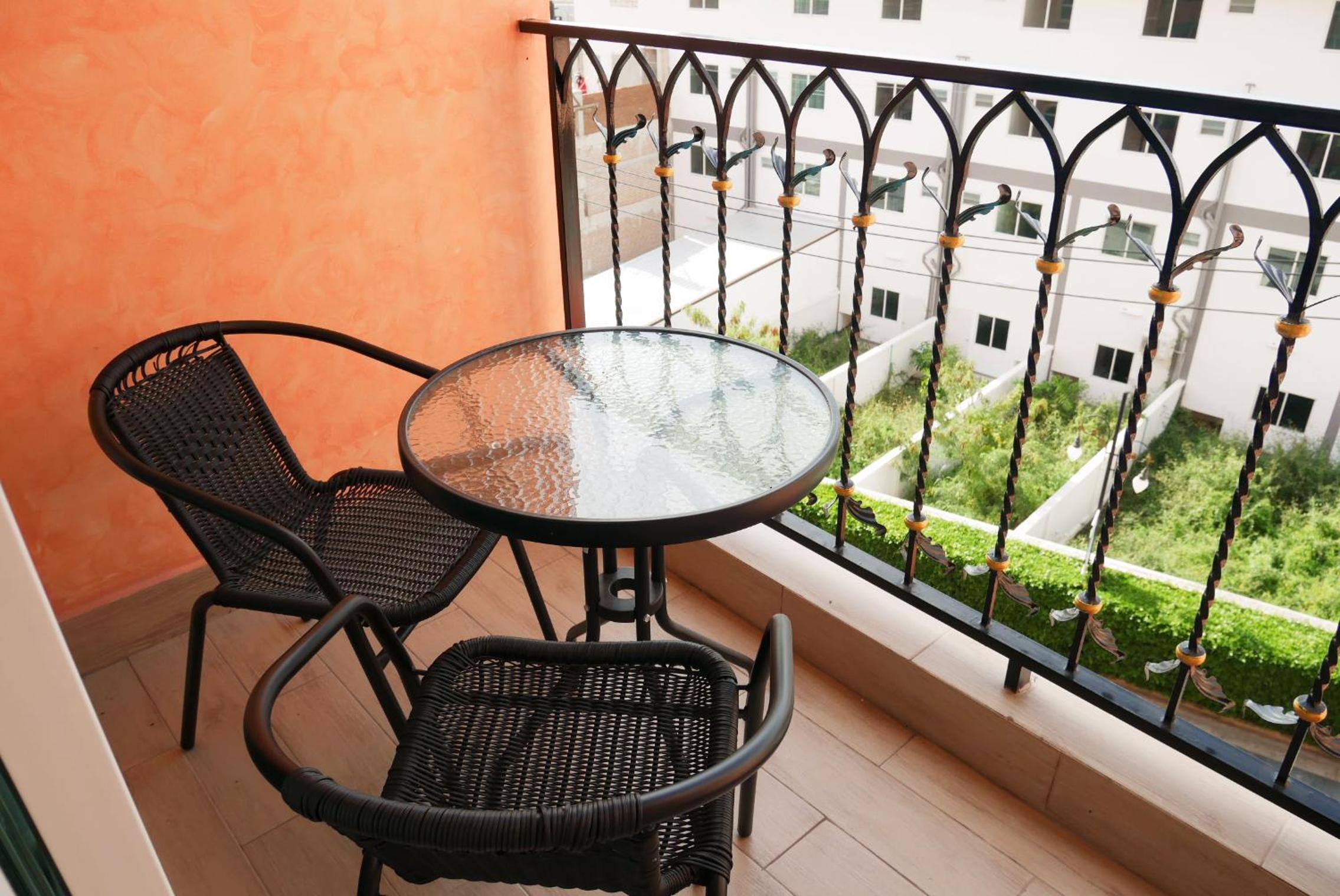 Apartment with Garden View - Photo 3