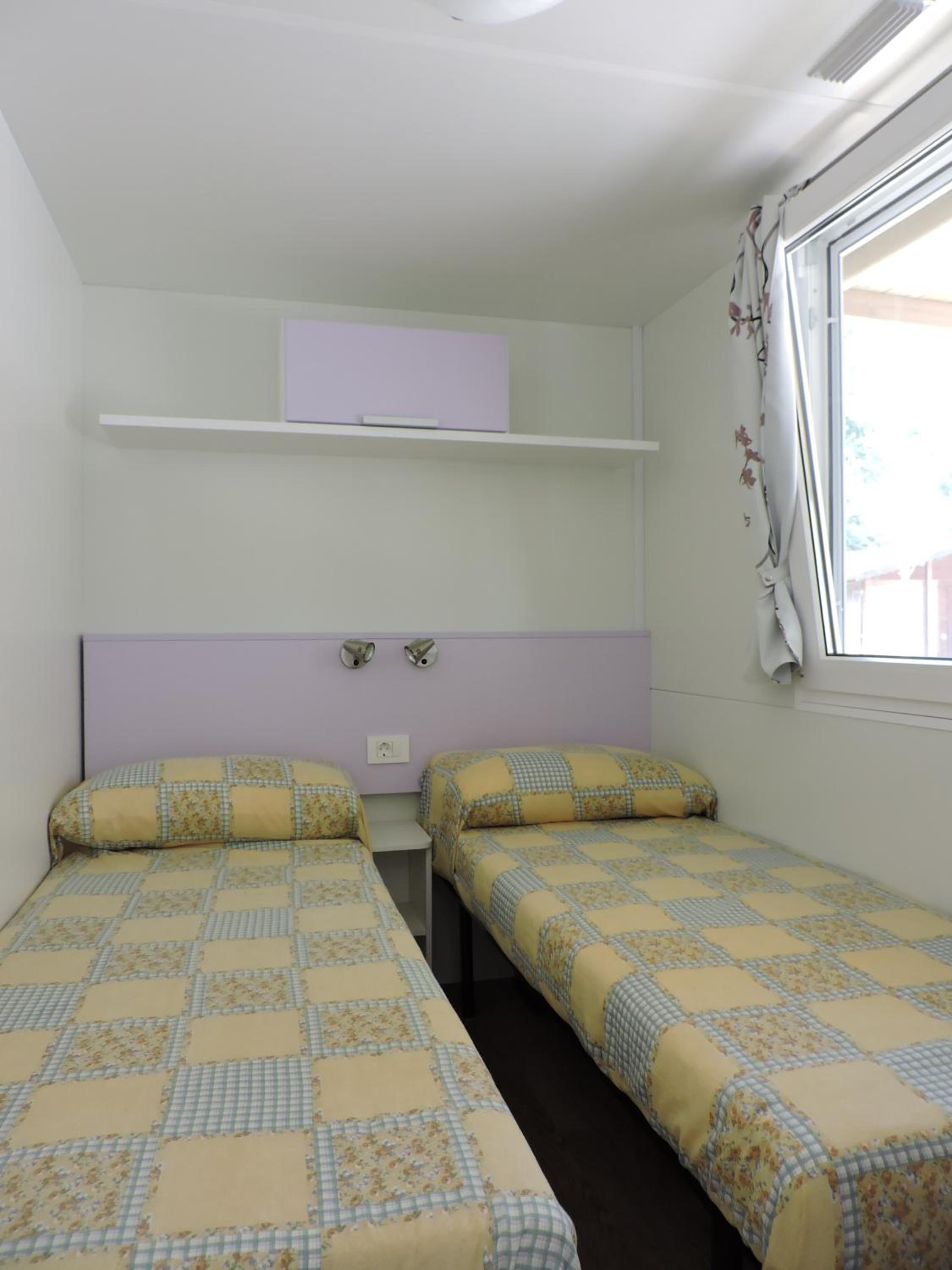 Mobile Home photo 1