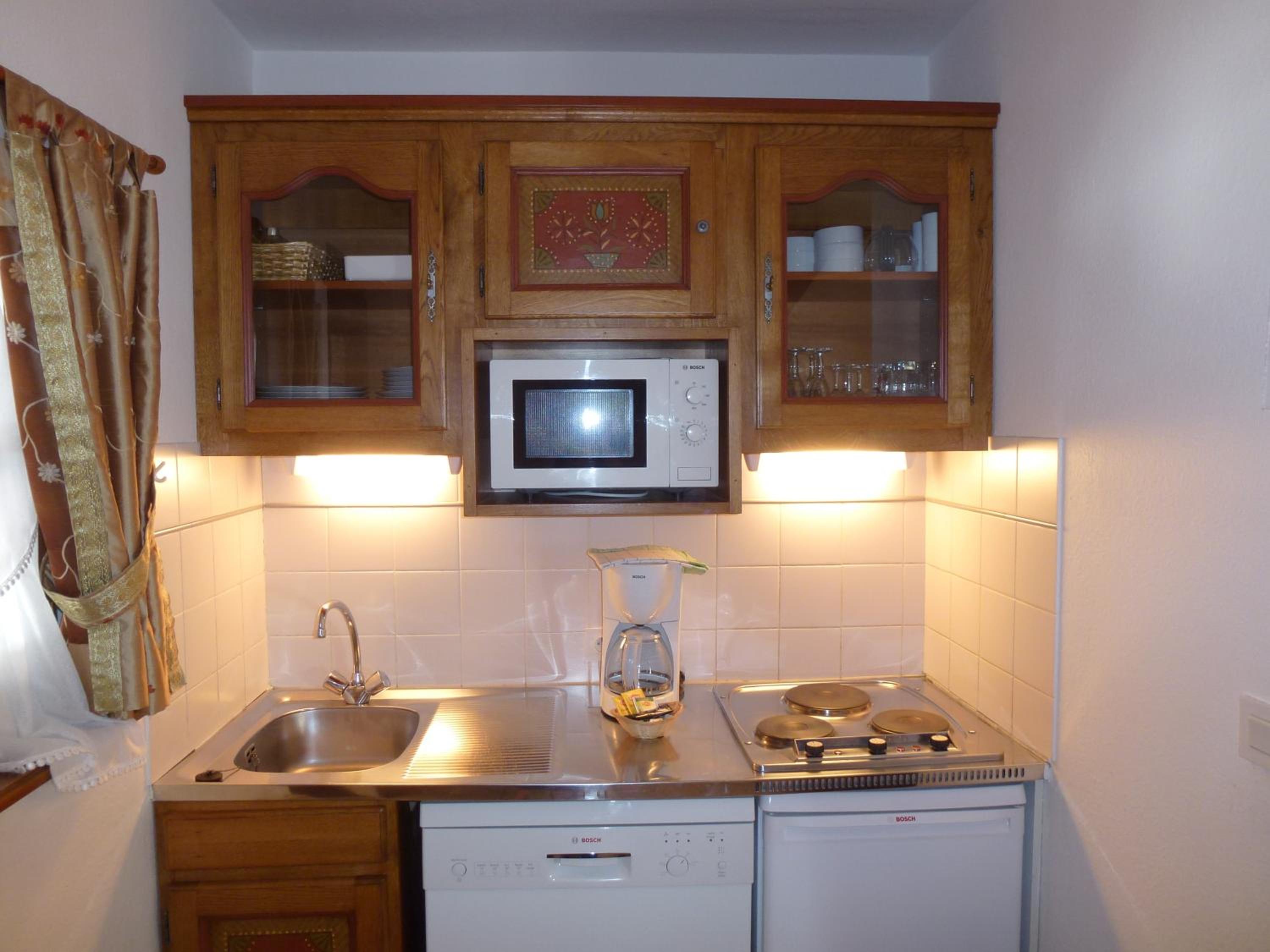 One-Bedroom Apartment - Photo 6