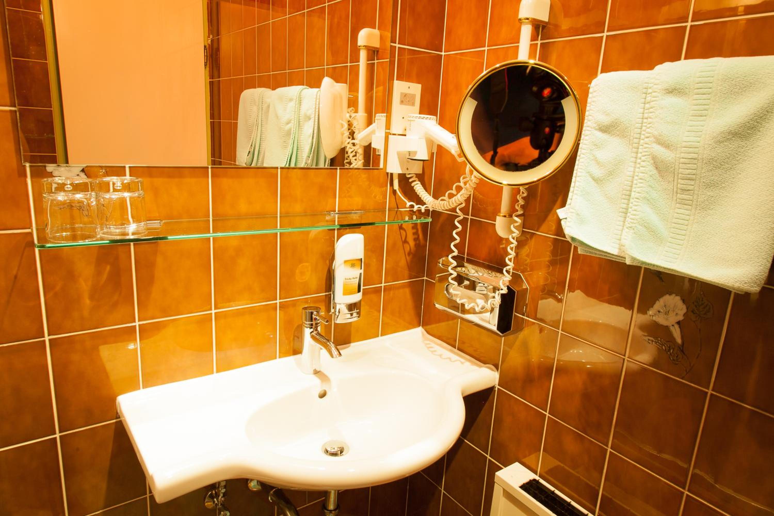 Double Room - Single Use photo 3