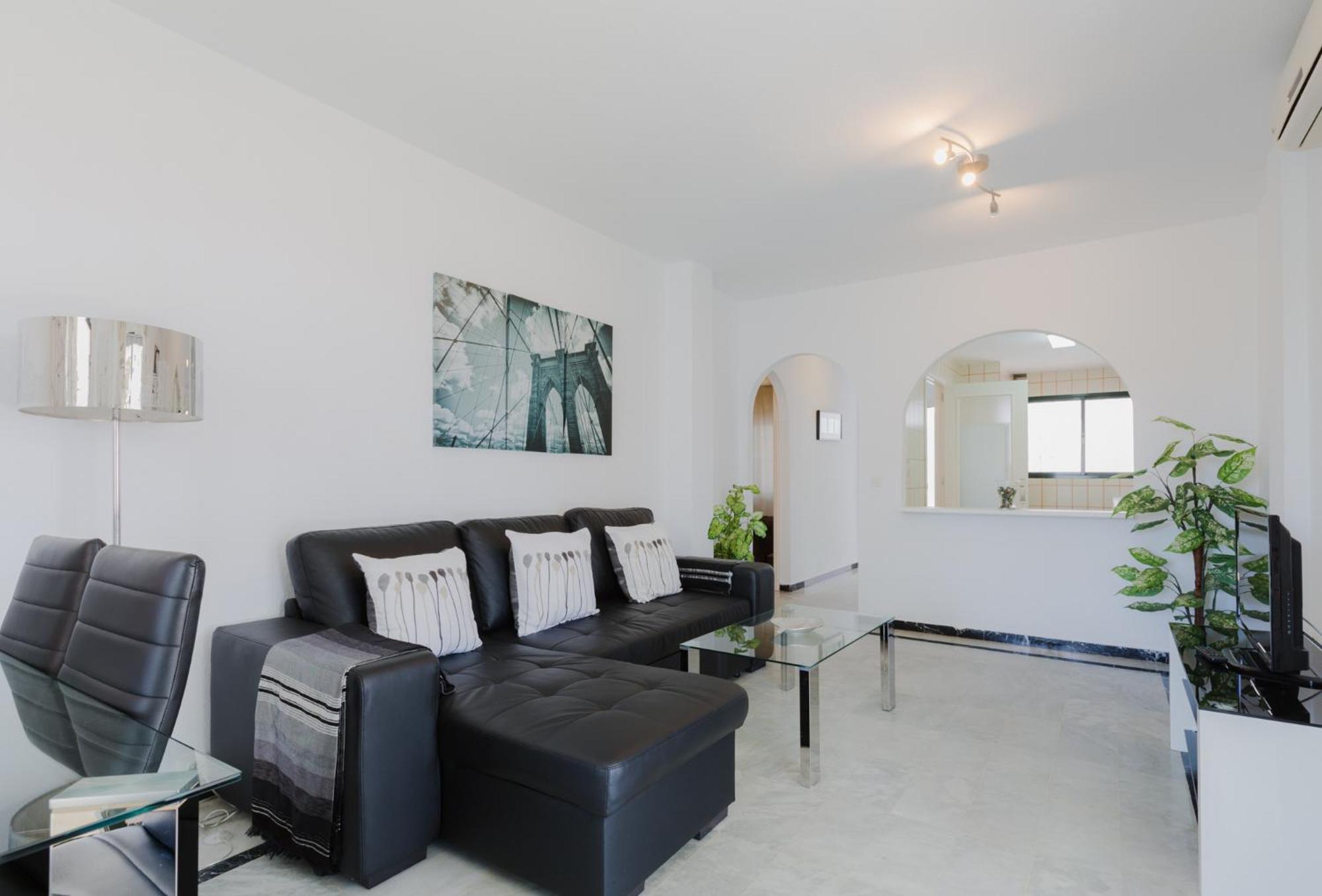 Two- Bedrooms Apartment with Terrace and Private Garden