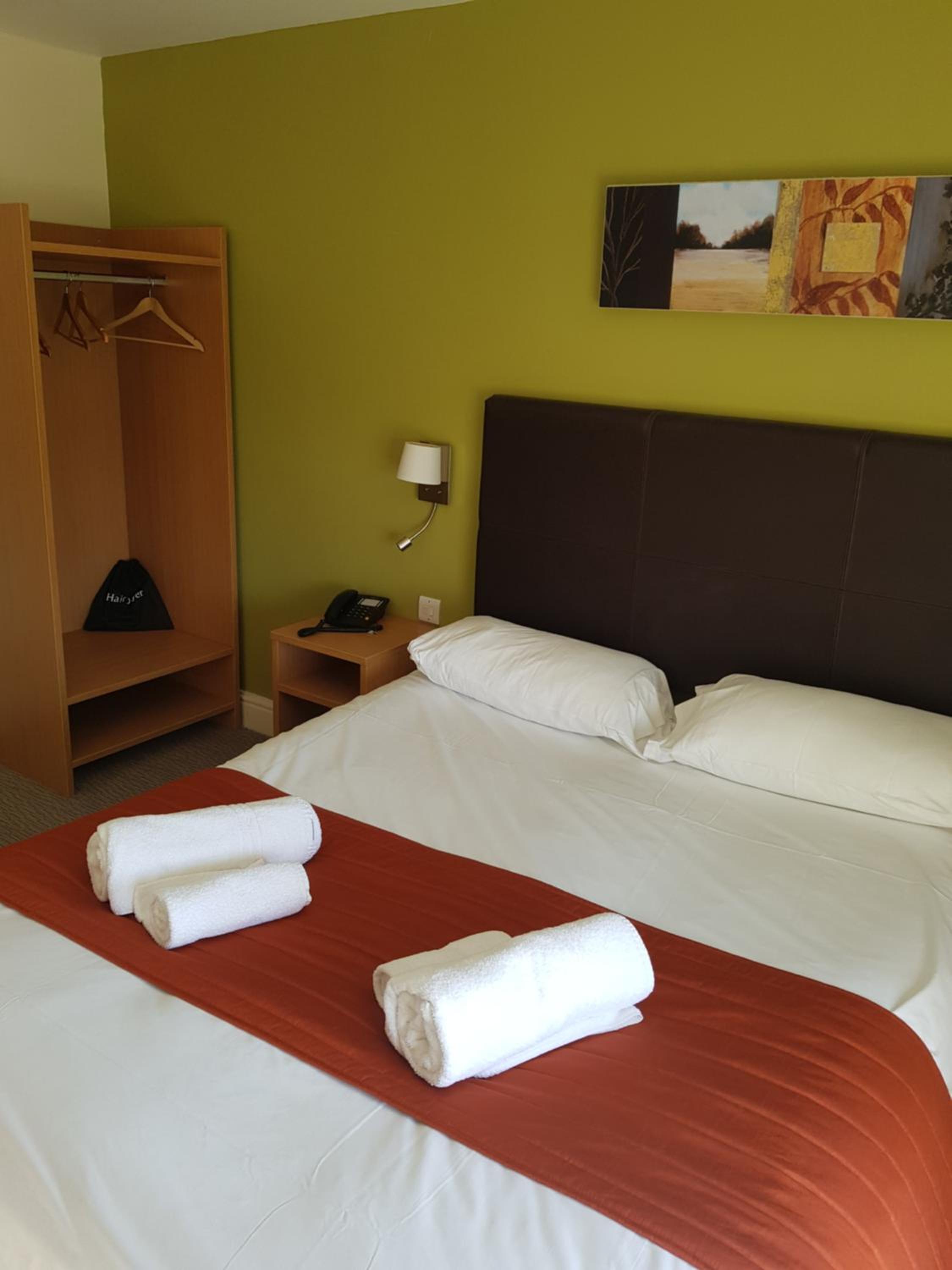 Double Room - Photo 6