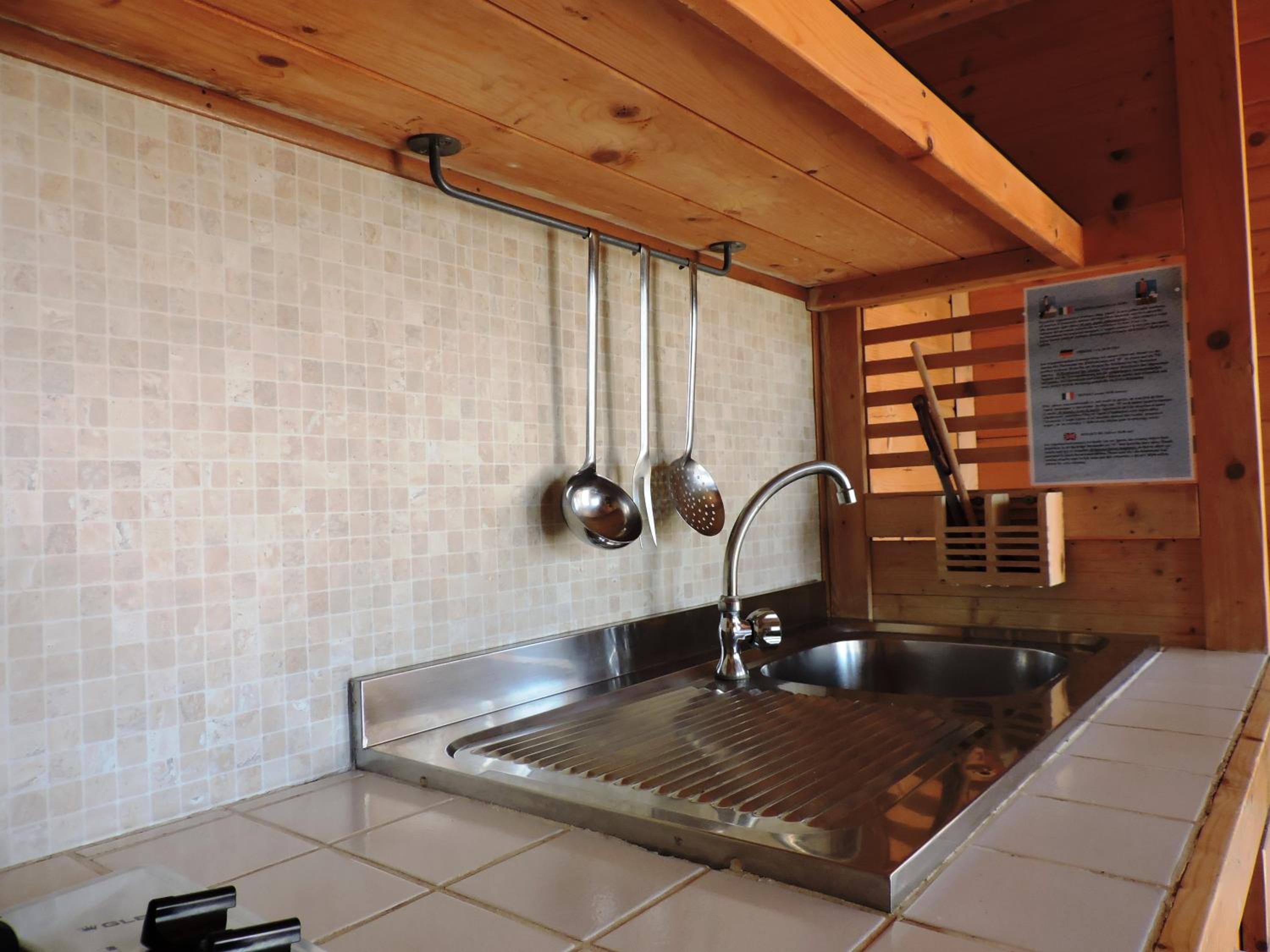 One-Bedroom Bungalow photo 2