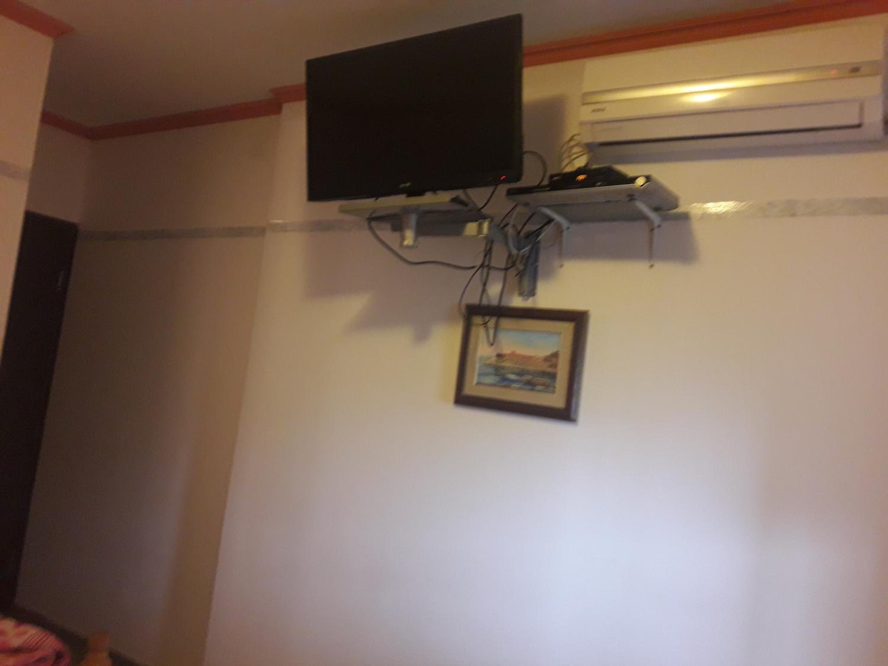 Studio Apartment photo 2