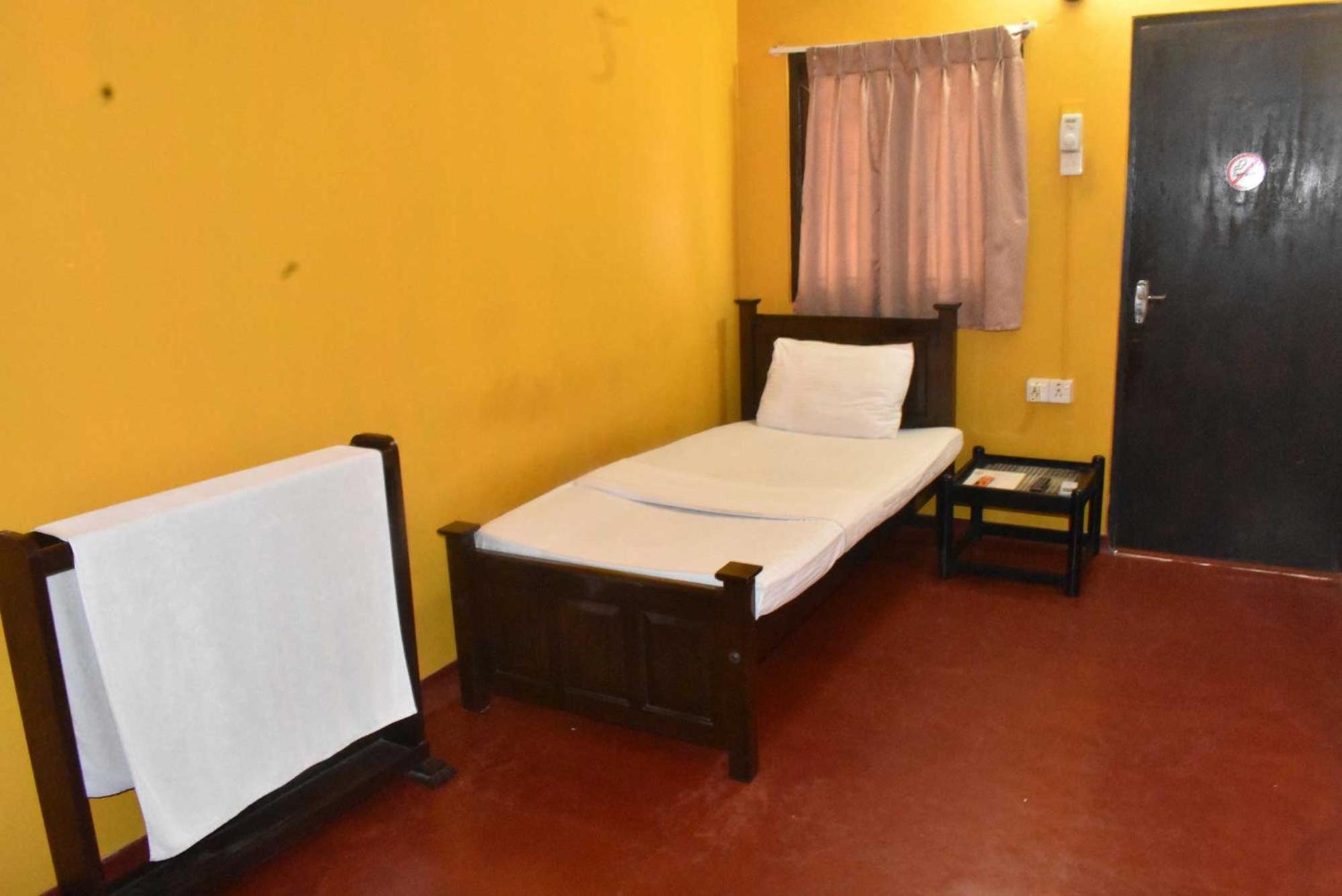 Single Room photo 3