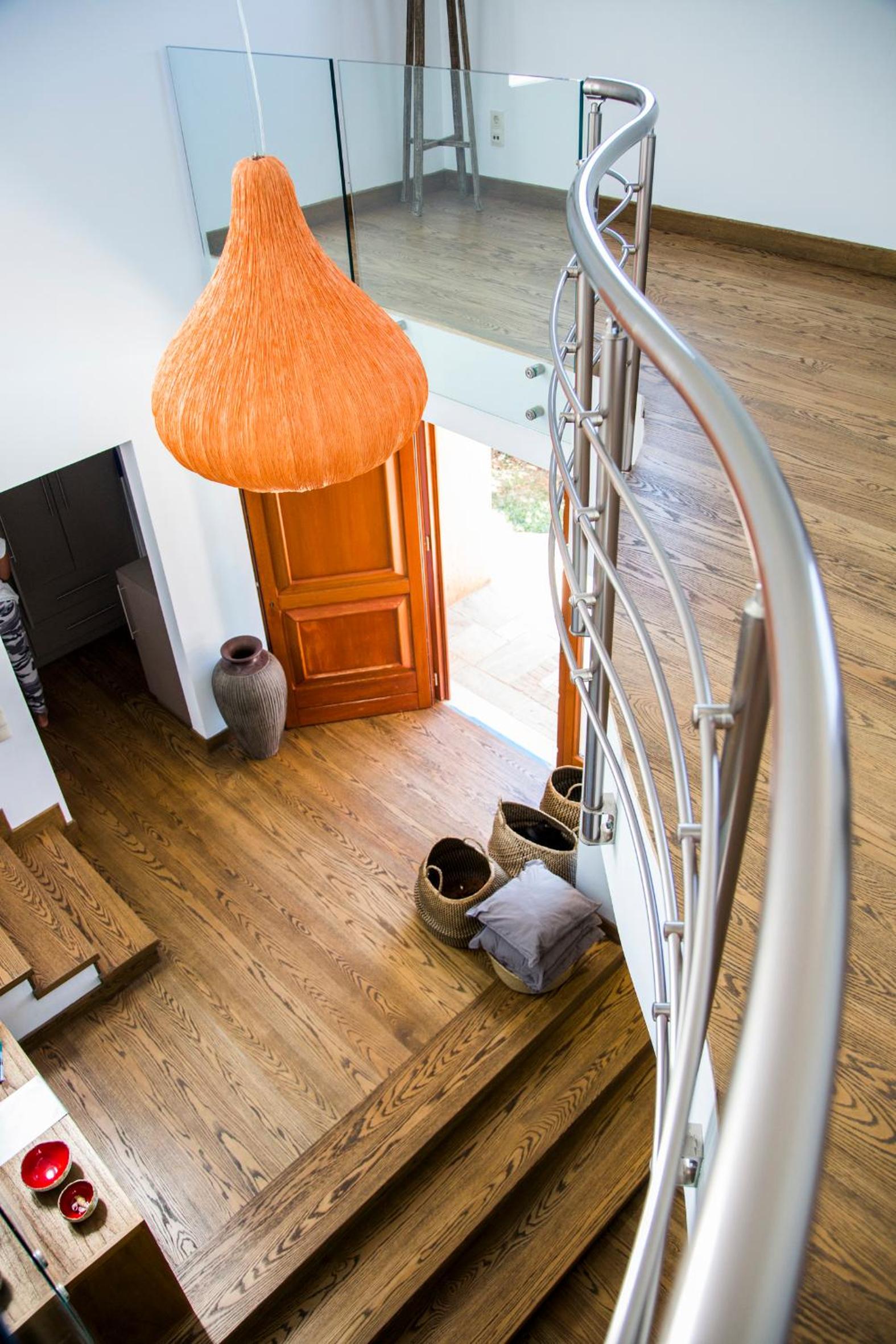 Villa photo 1