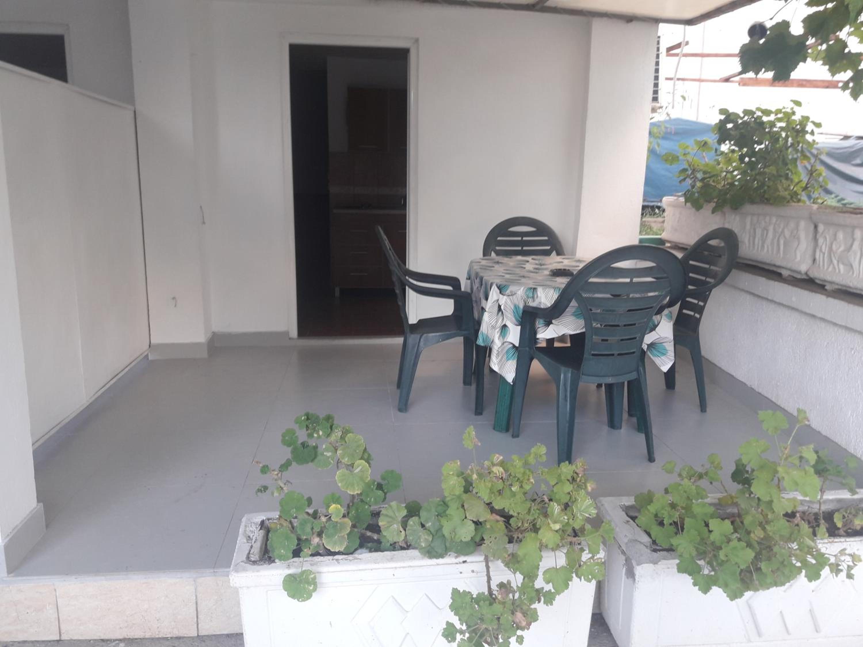 Apartment - Ground Floor photo 2