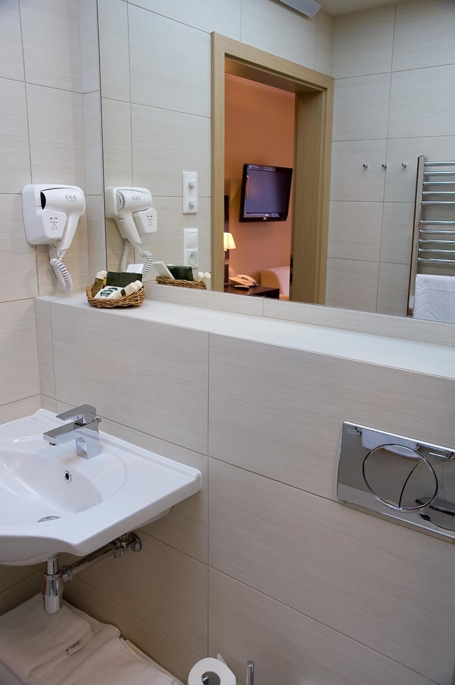 Single Room photo 2