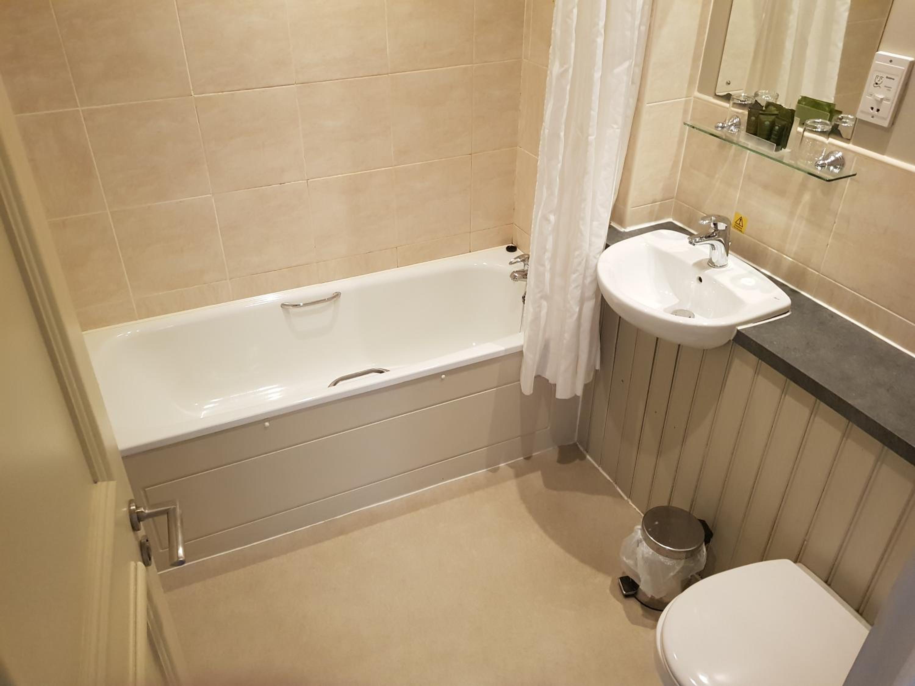 Double Room - Photo 3