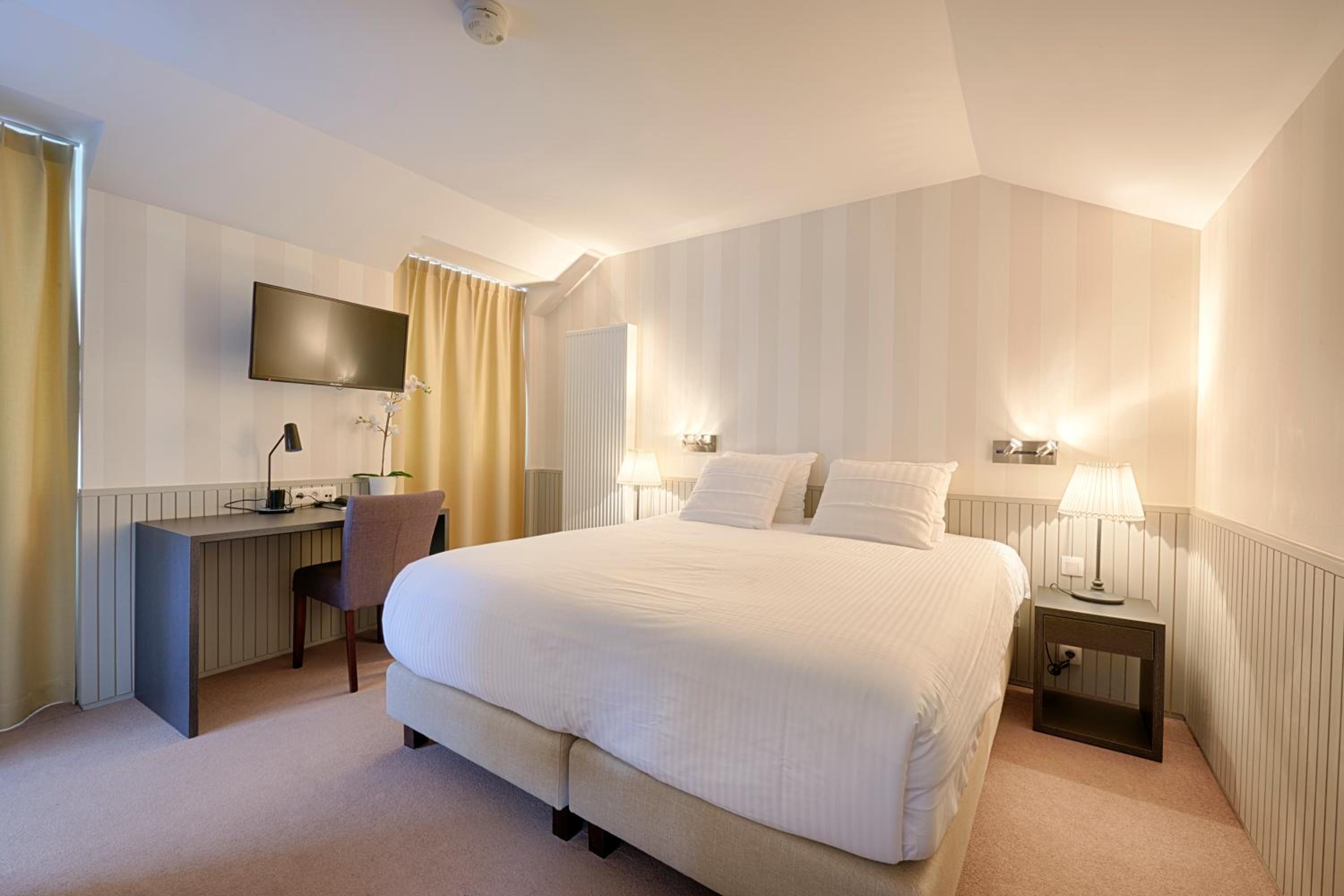 Deluxe Double Room - Photo 3