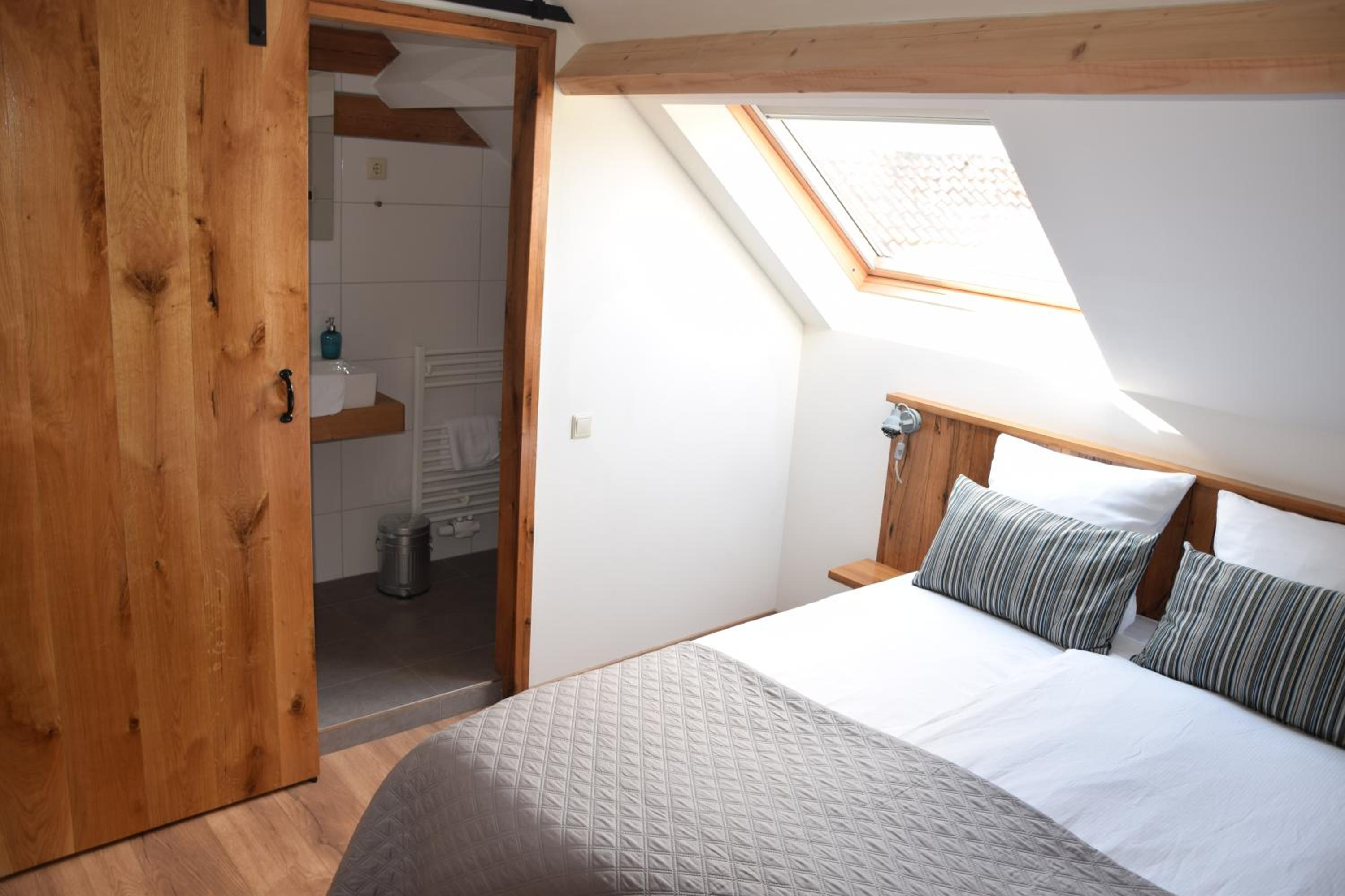 Double Room photo 3