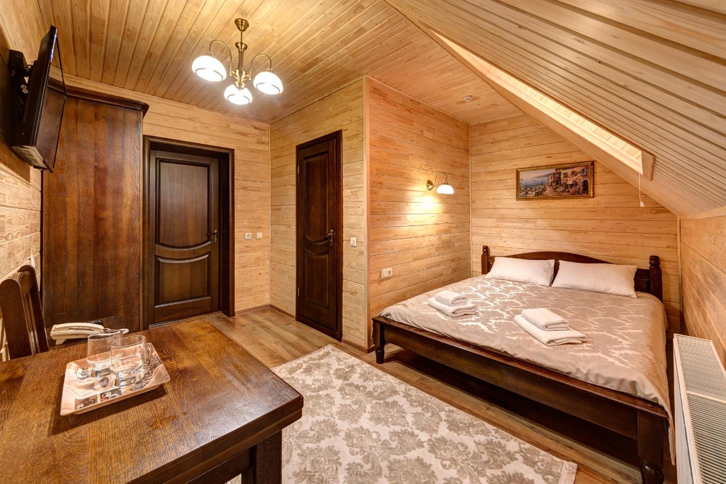Budget Double Room photo 3