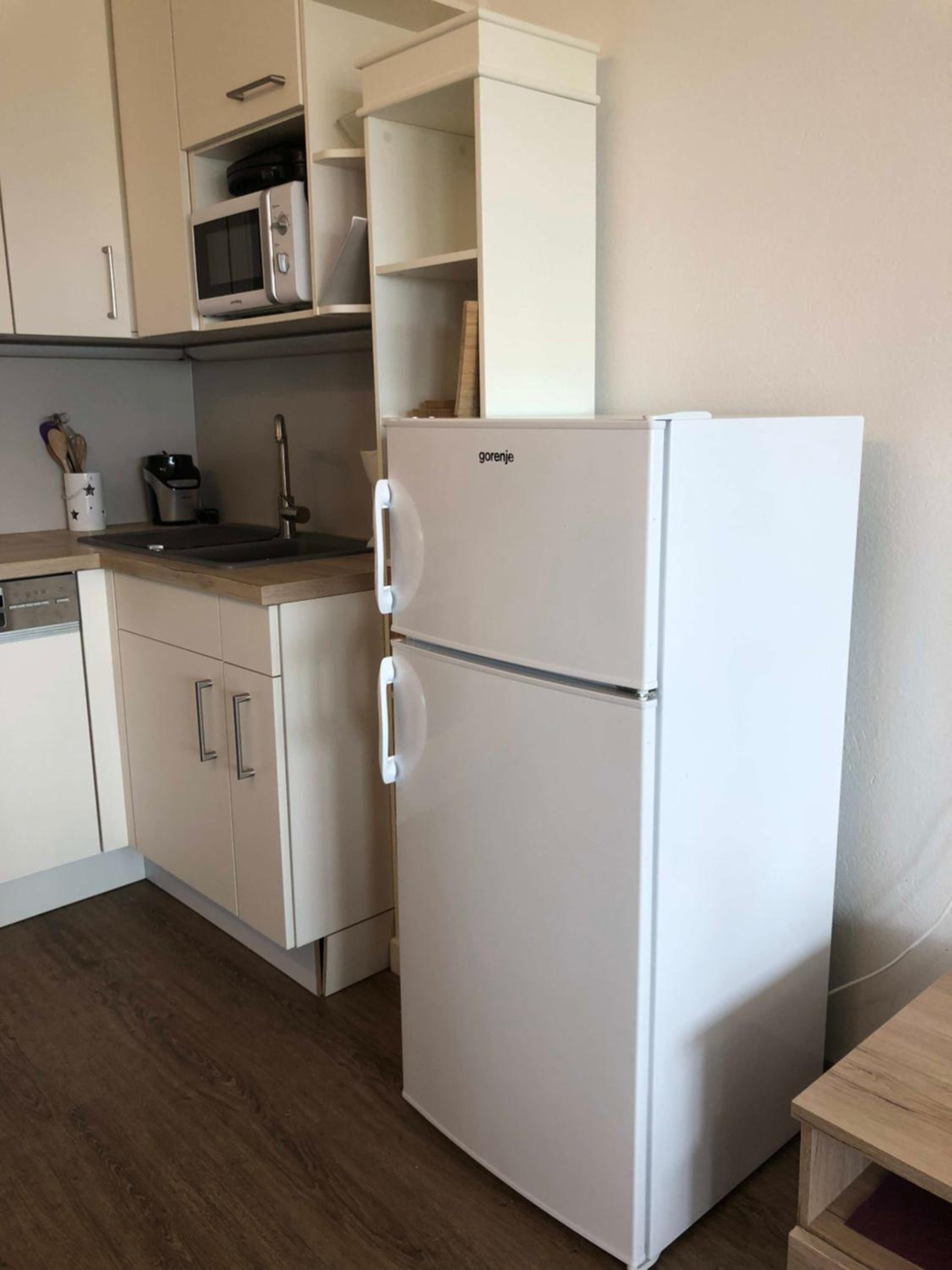 One-Bedroom Apartment - Photo 32