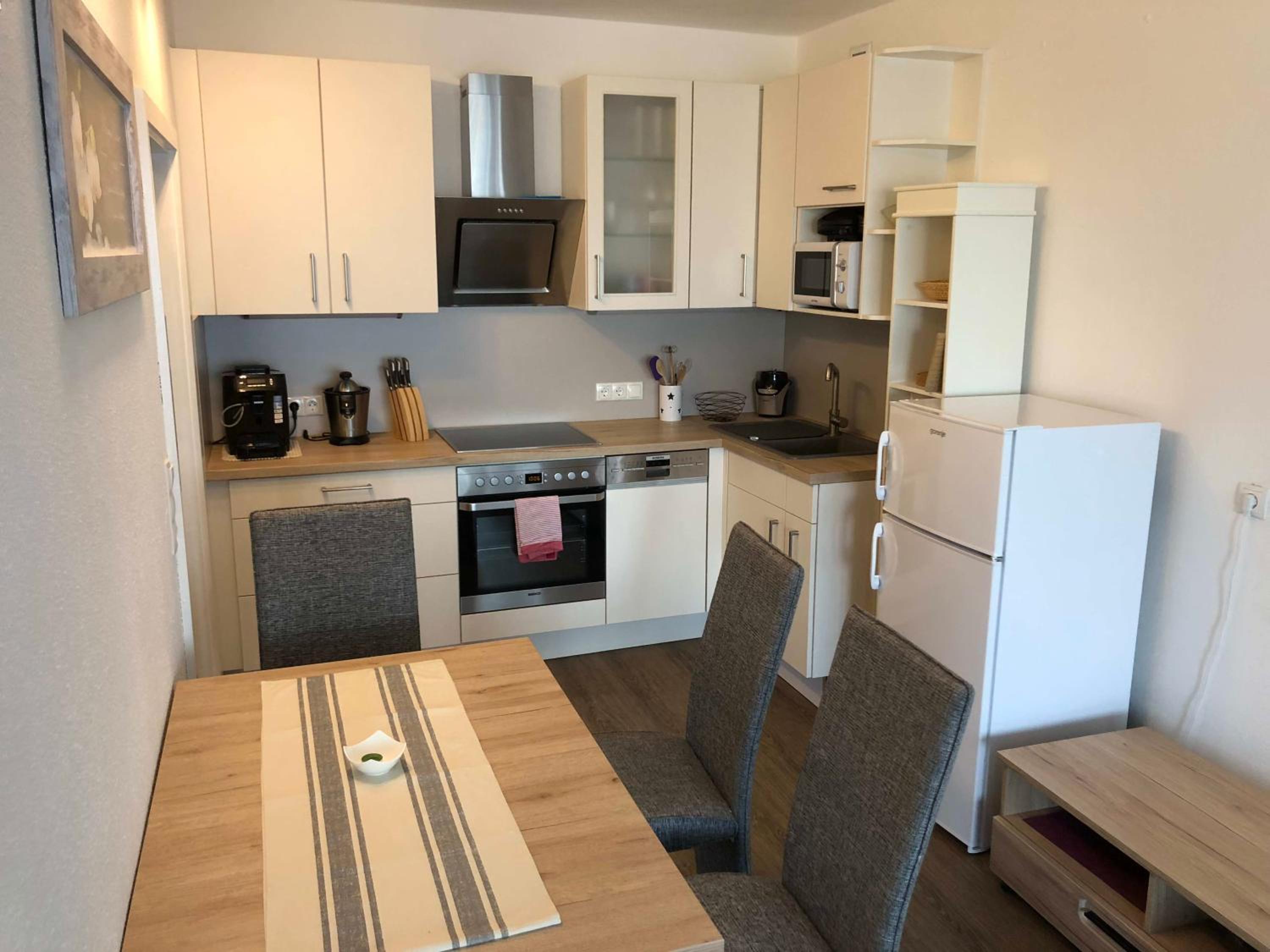 One-Bedroom Apartment - Photo 33