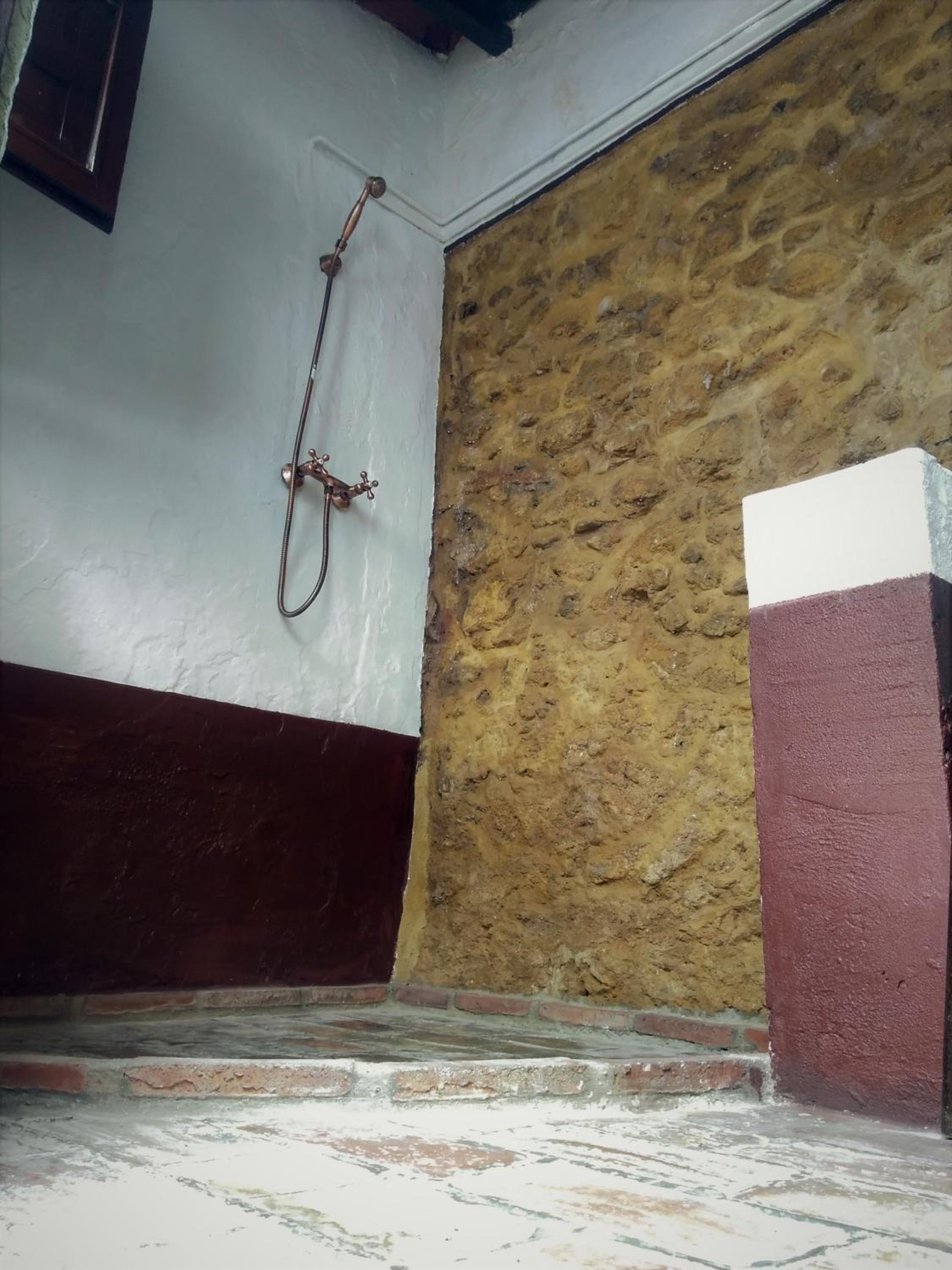 Twin Room - Photo 6